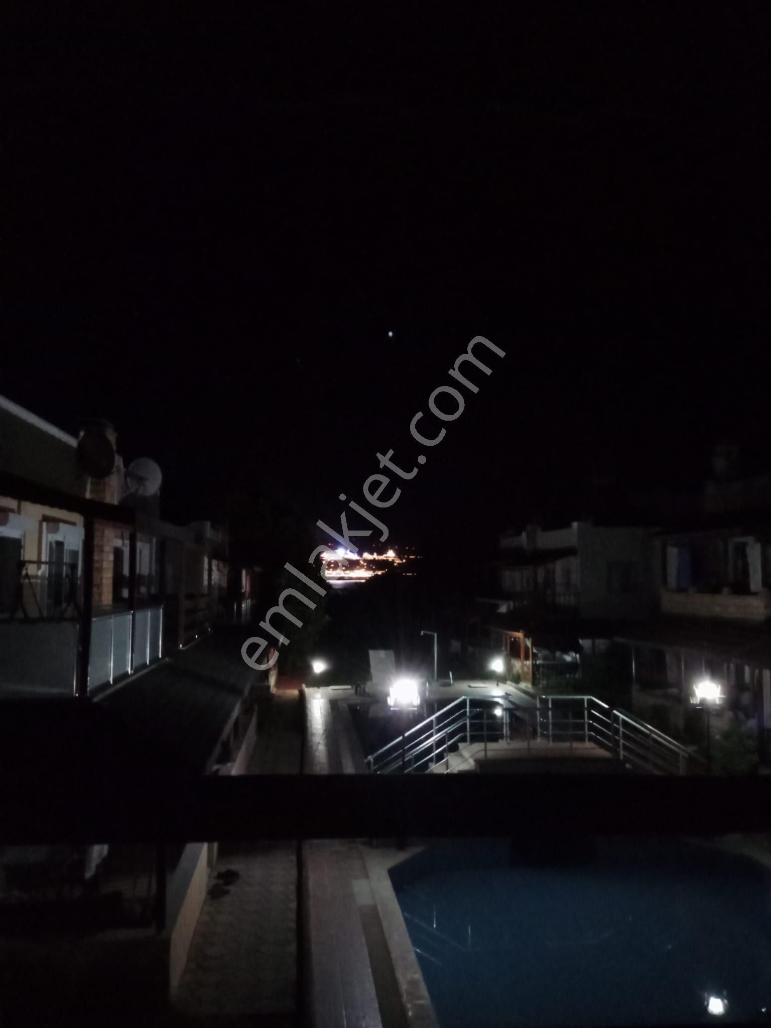 Çanakkale Gelibolu Ilgardere Mevkinde Havuzlu Sitede 3+1 Dubleks Villa - Görsel 18