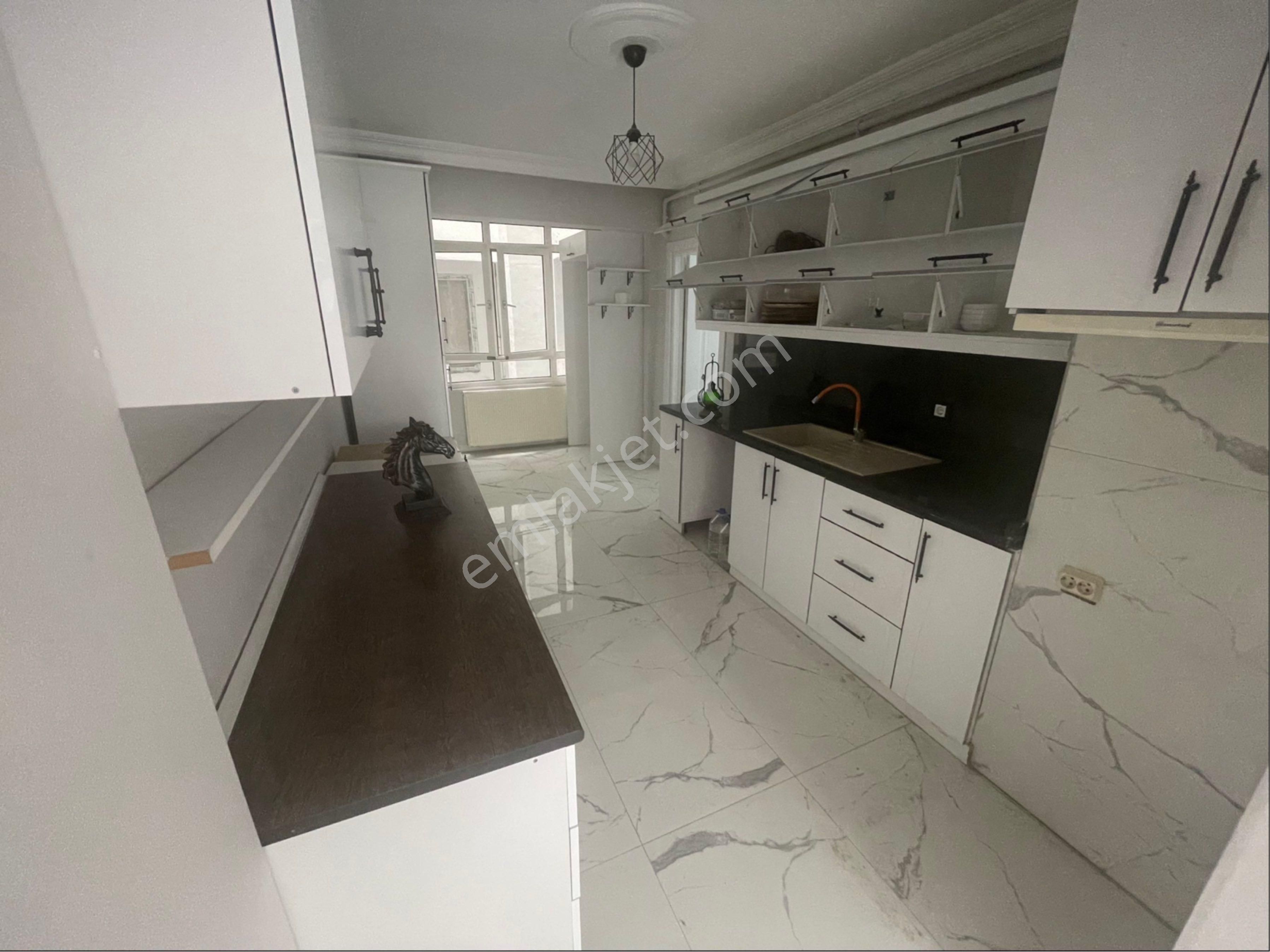 Furkan Emlaktan Rasathane Mh 3+1 135m2 Yüksek Giriş Ebeveyn Banyolu İçi Yapılı Fırsat Daire