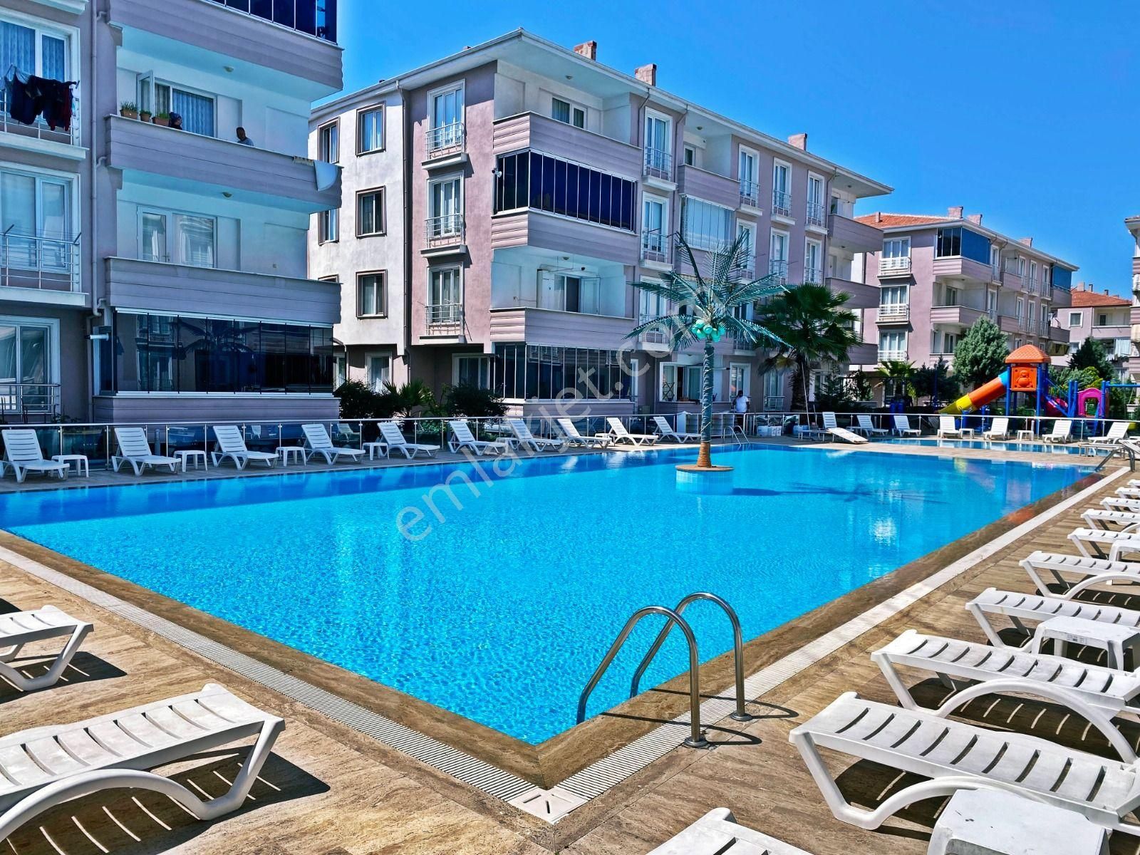 Arslan'dan Havuzlu Site İçerisinde Mutfak Ayrı Önü Açık 2+1 Daire