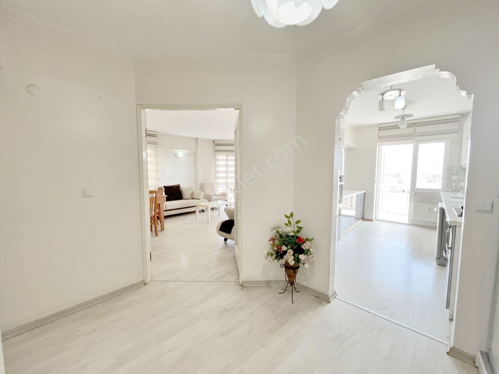 Karşıyaka Gün Sazak Bulvarında Satılık Manzaralı Geniş 3+1 Daire - Görsel 12