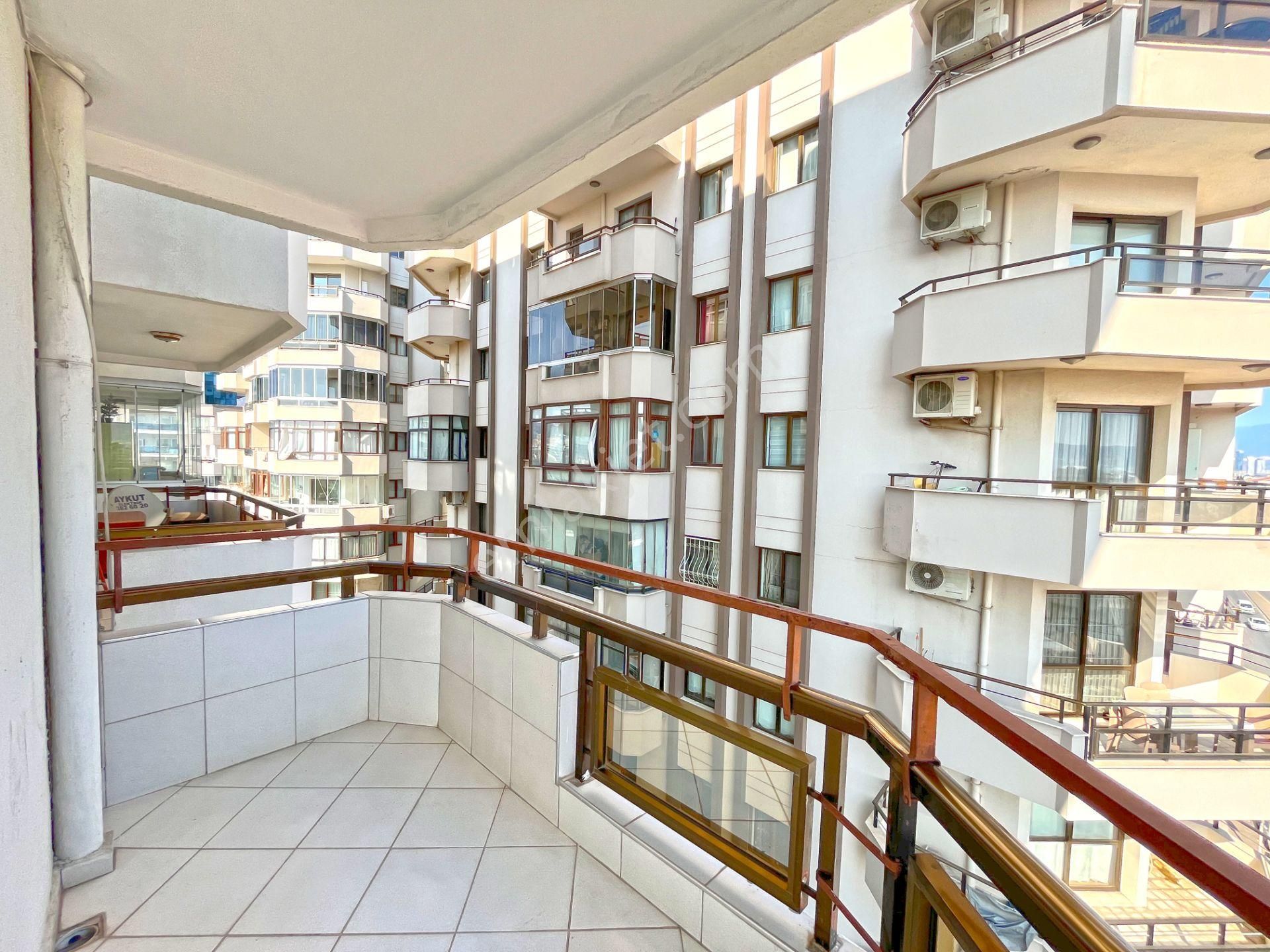 Karşıyaka Gün Sazak Bulvarında Satılık Manzaralı Geniş 3+1 Daire - Görsel 30