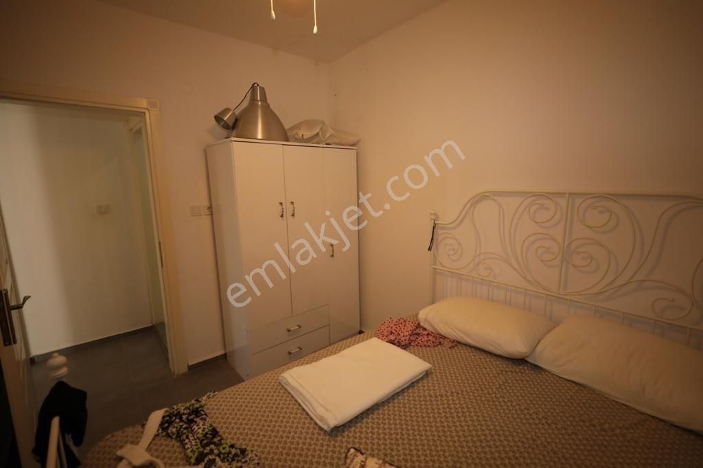 Remax Cıty'den Eşyalı, Komple Yenilenmiş, 3 Katlı Müstakil Bina - Görsel 14