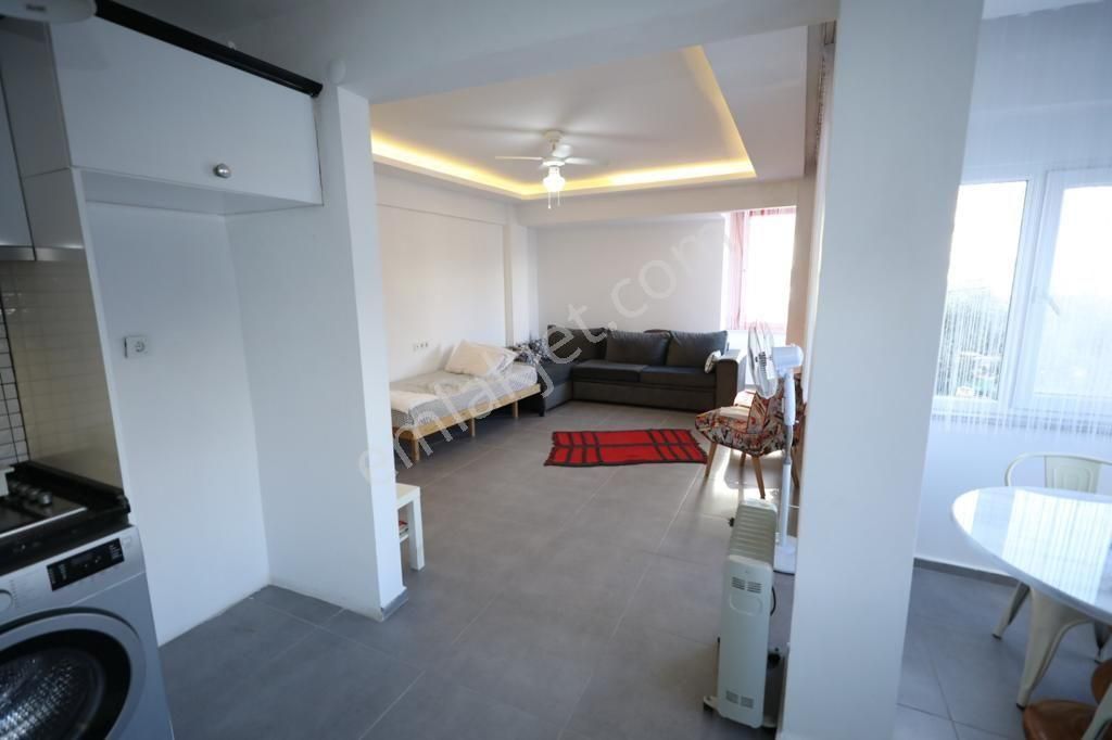 Remax Cıty'den Eşyalı, Komple Yenilenmiş, 3 Katlı Müstakil Bina - Görsel 24