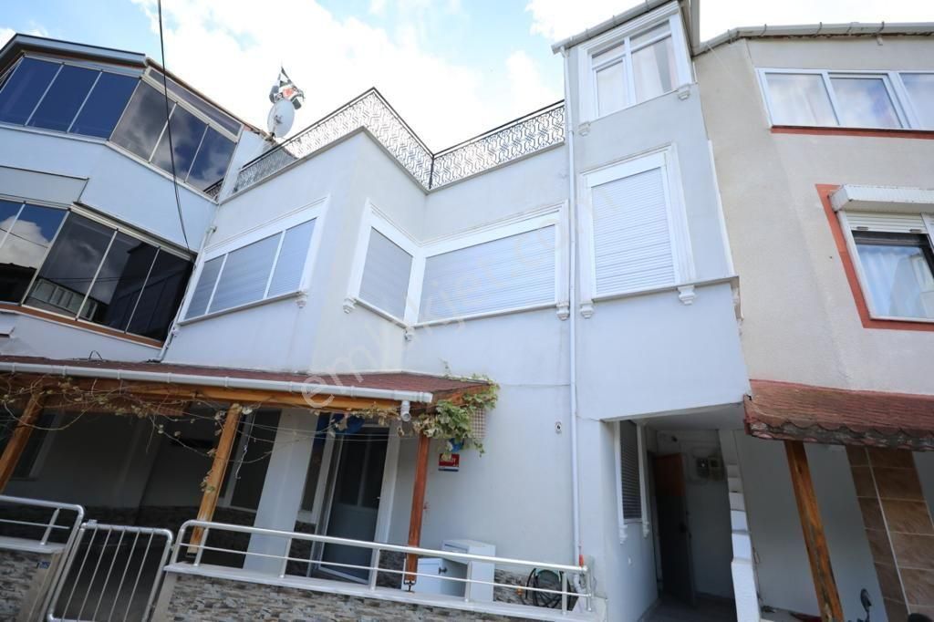Remax Cıty'den Eşyalı, Komple Yenilenmiş, 3 Katlı Müstakil Bina - Görsel 6