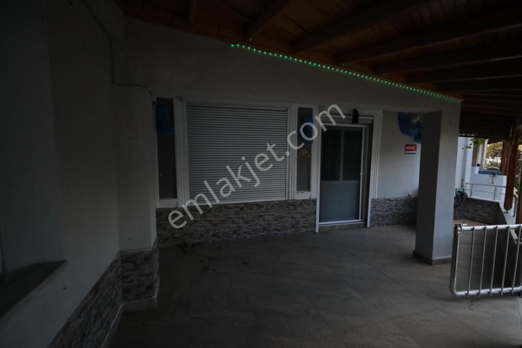 Remax Cıty'den Eşyalı, Komple Yenilenmiş, 3 Katlı Müstakil Bina - Görsel 10