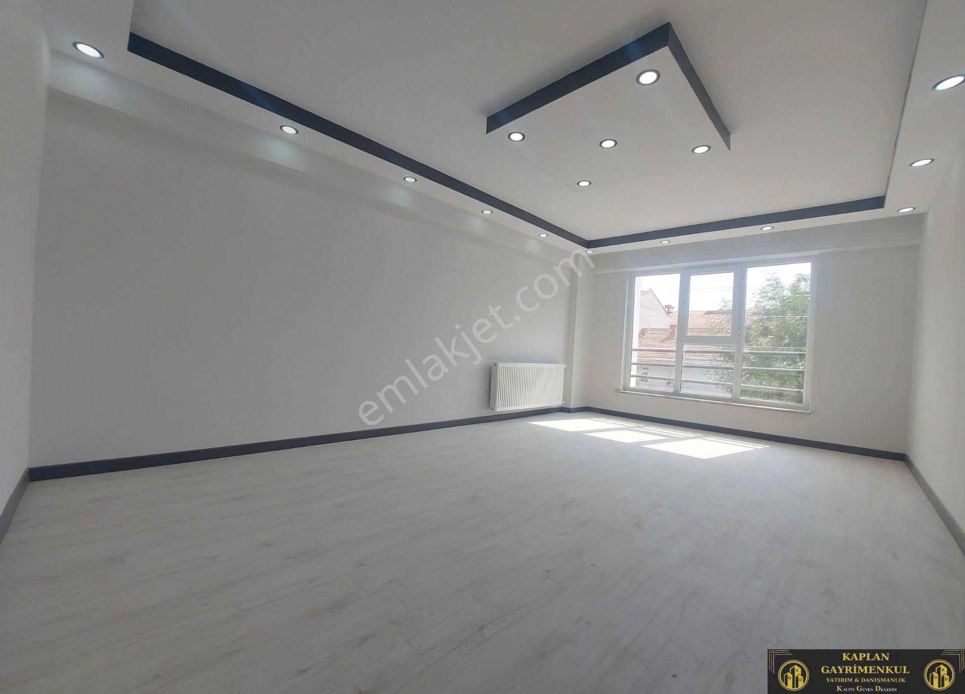 🏡 Kaplan Gayrimenkul’den Çamlıca Mah. Ulusal Egemenlik Cad Yakını 3+1 125 M² Satılık Daire