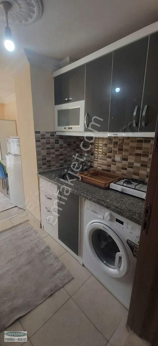 Isparta Merkez Fatih Mahallesi 1+0 Ara Kat Apart.