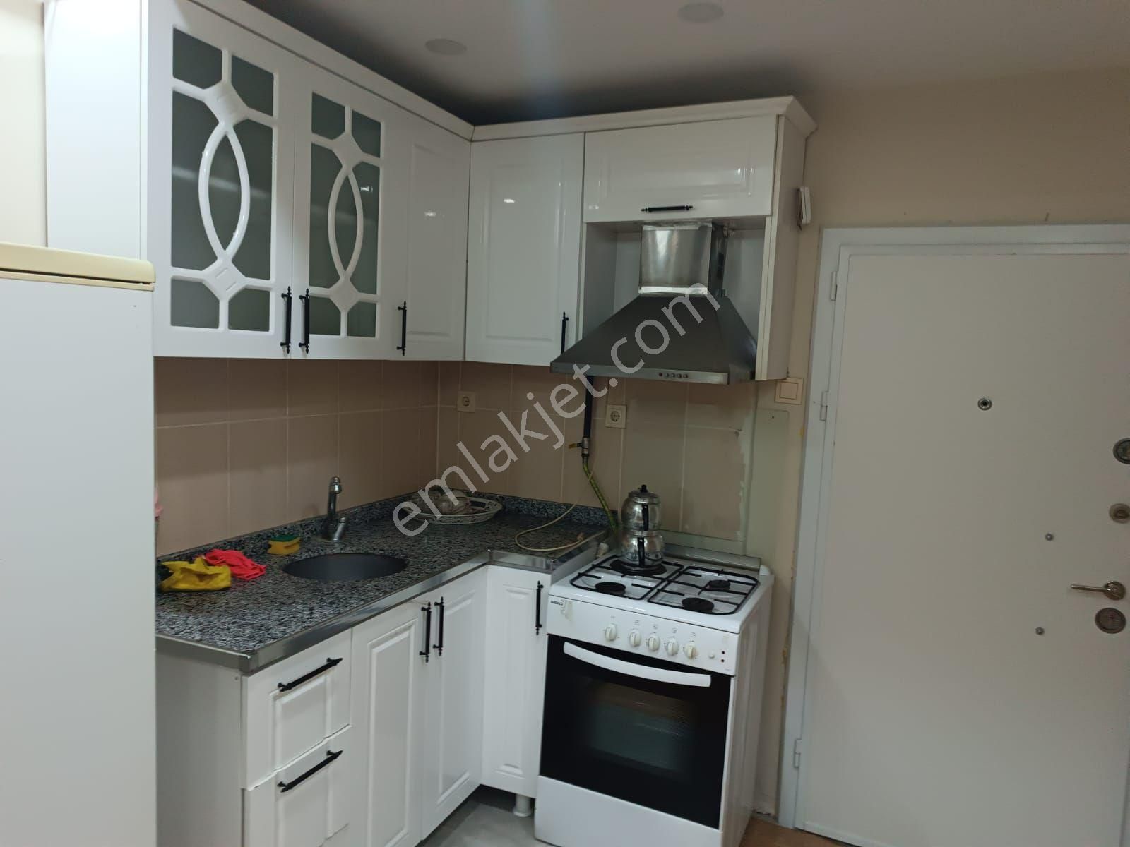 Besyolda Kiralik 1+1 Eşyali Daire
