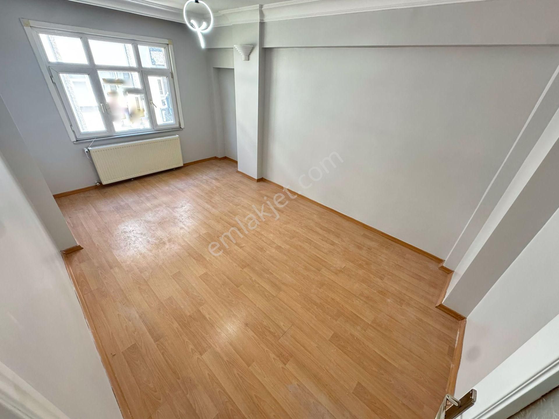 Çetin İnş. Malkoçoğlu Mah'de 2+1 110 M² Balkonlu 3.kat Lüx Daire