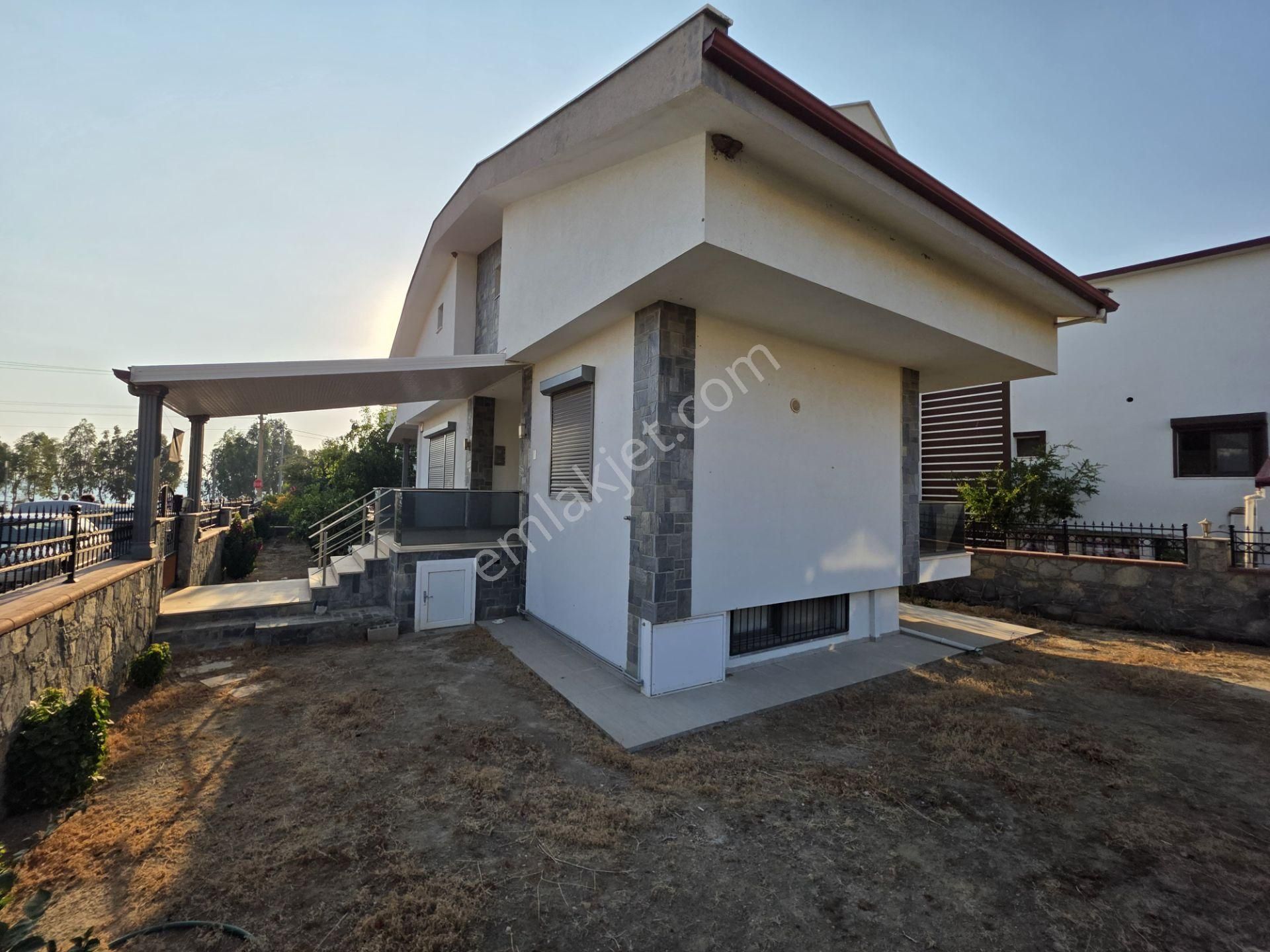 Denize 100 Metre Satılık Tam Müstakil Villa - Görsel 2