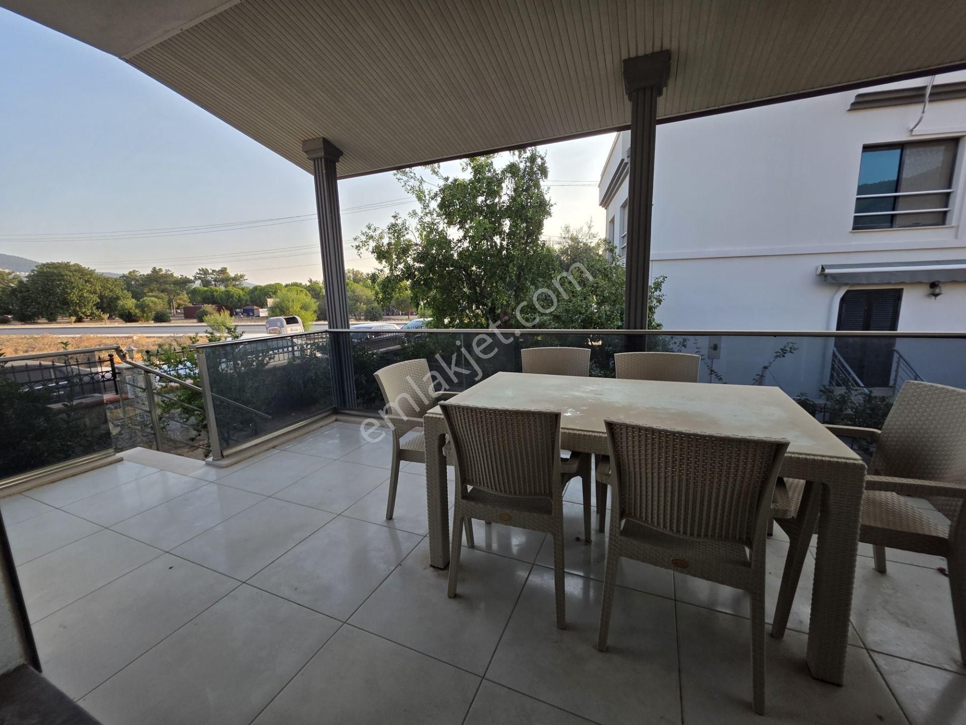 Denize 100 Metre Satılık Tam Müstakil Villa - Görsel 9