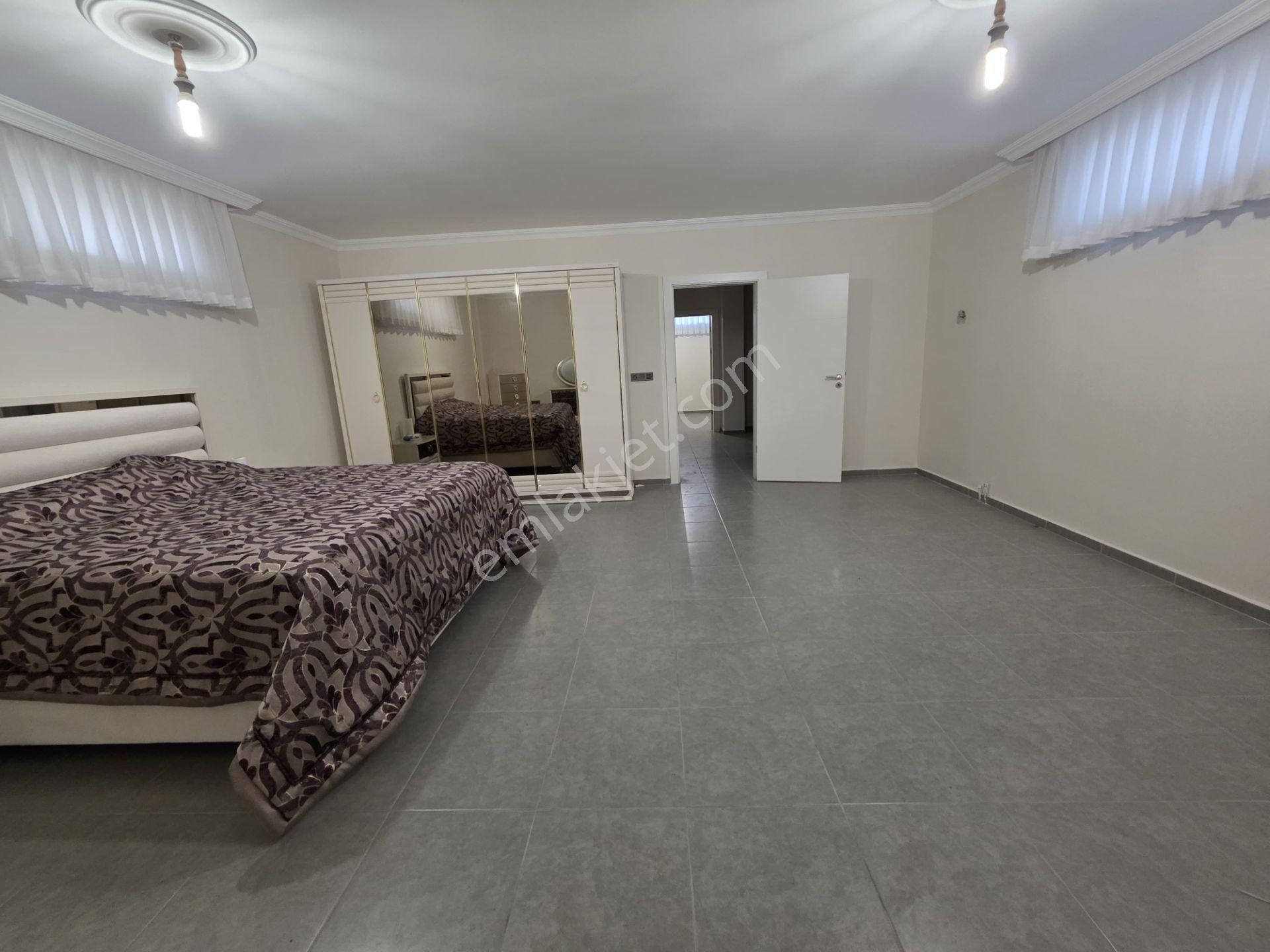 Denize 100 Metre Satılık Tam Müstakil Villa - Görsel 28