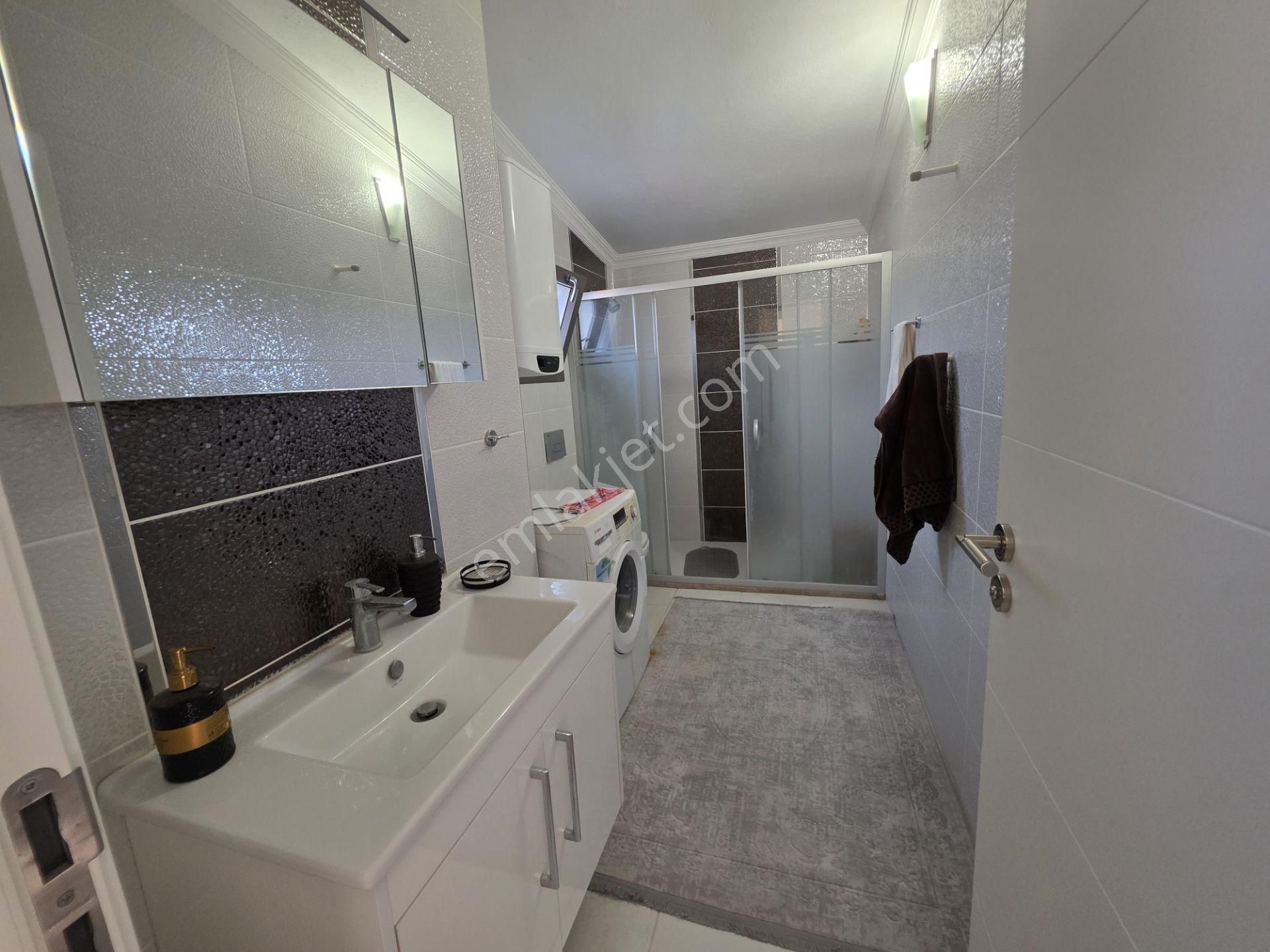 Denize 100 Metre Satılık Tam Müstakil Villa - Görsel 19