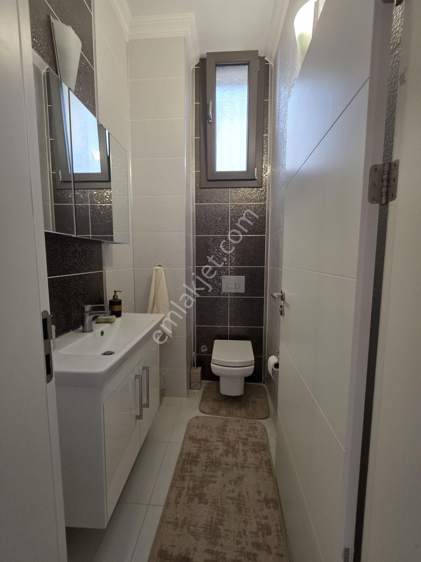 Denize 100 Metre Satılık Tam Müstakil Villa - Görsel 15