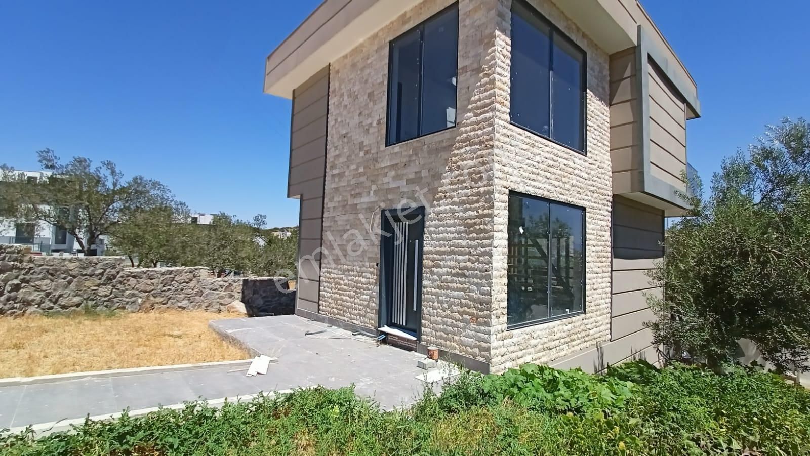 Egenin İncisi Çandarlı Da Özgün Mimarisiyle Kiralık Villa