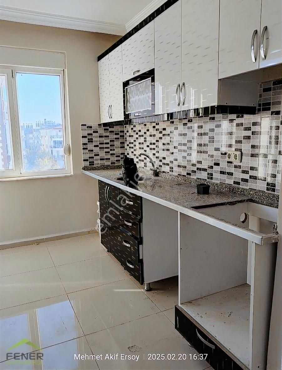 Site İçerisinde Kat Da Geniş 2+1