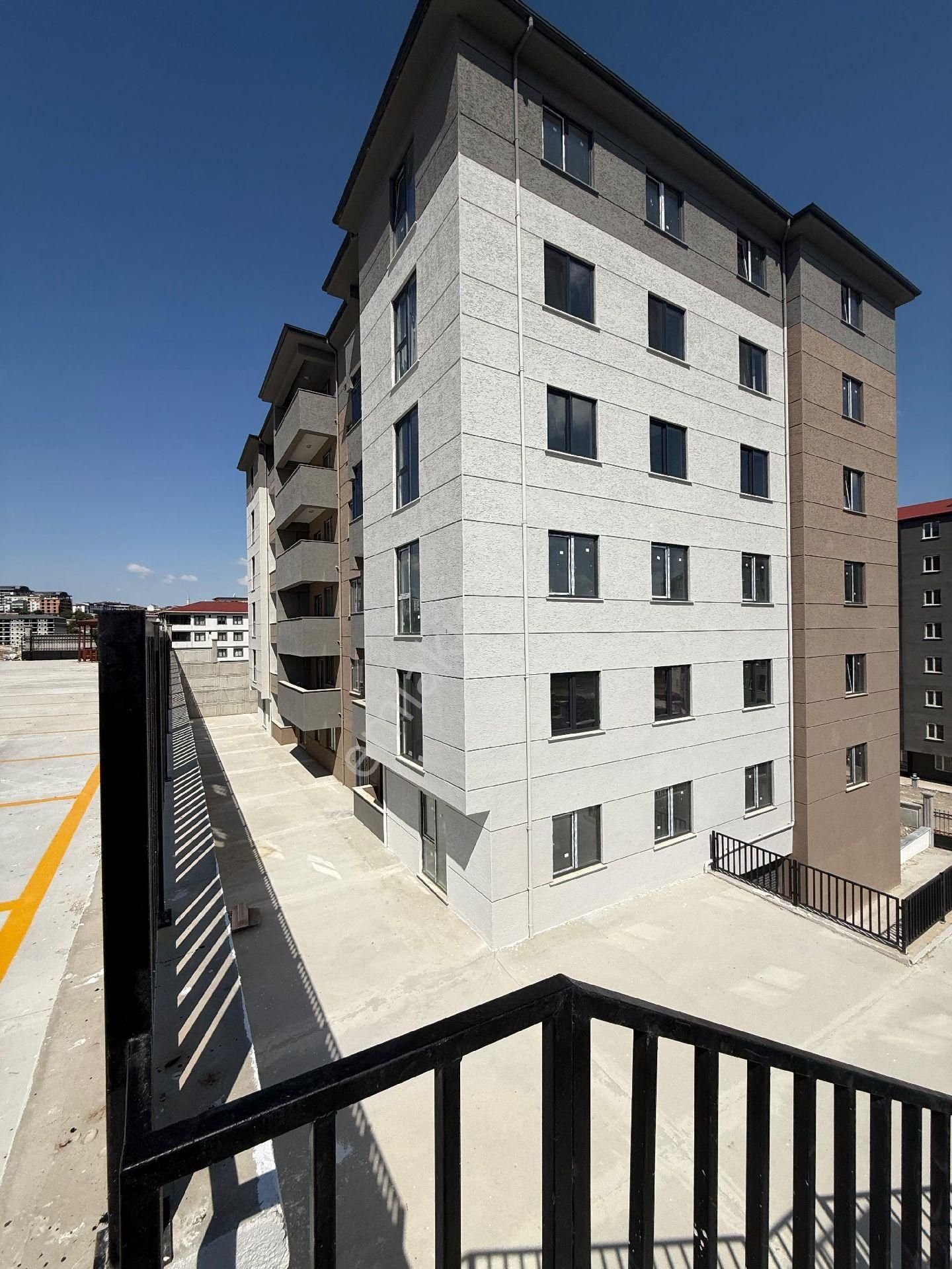 Çerkezköy İstasyon Mahallesinde Site İçerisinde 2+1 Daire