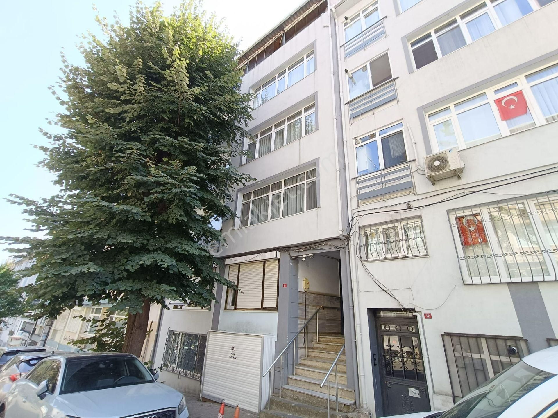 Üsküdar, Selimiye’de, İstanbul Boğazına Yakın, Bahçeli, Kiralık Eşyalı Daire