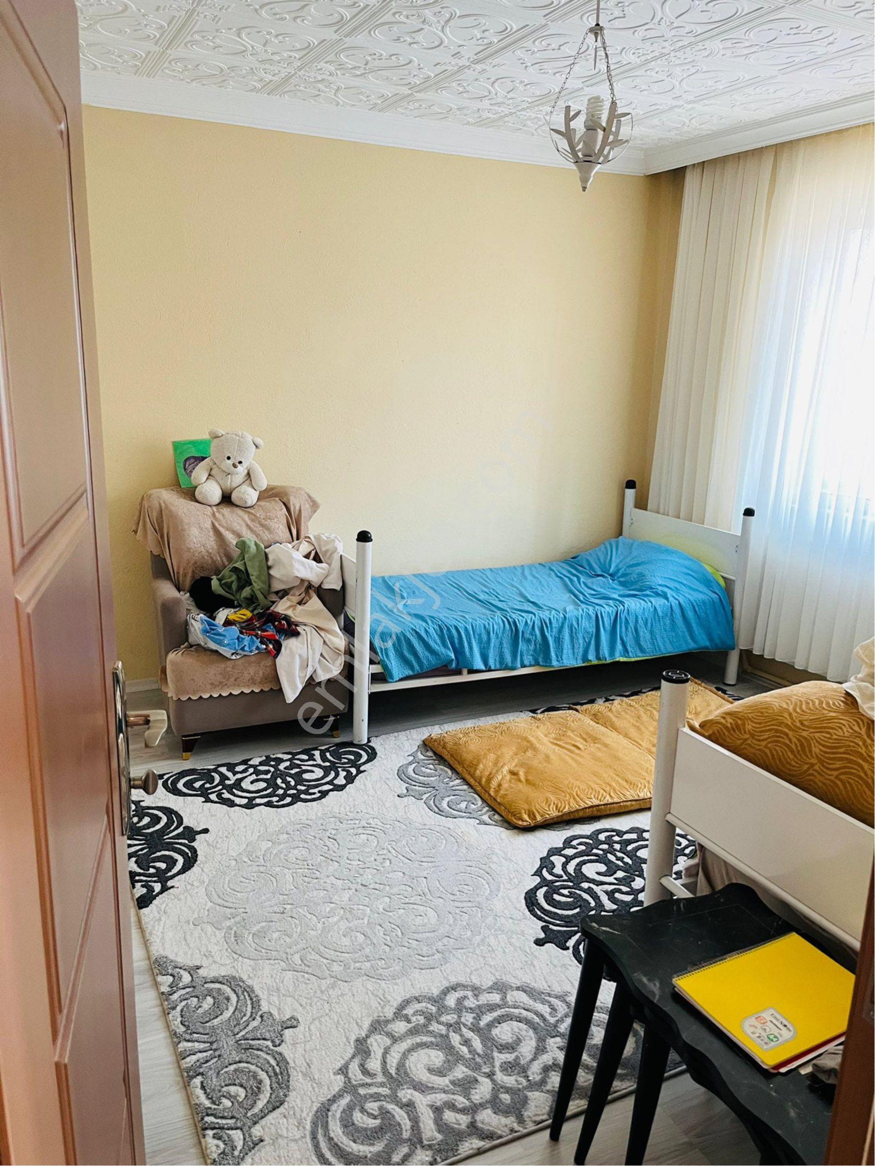 Satılık Müstakil Ev Sarayaltı Mahallesinde 3 Katlı - Görsel 4