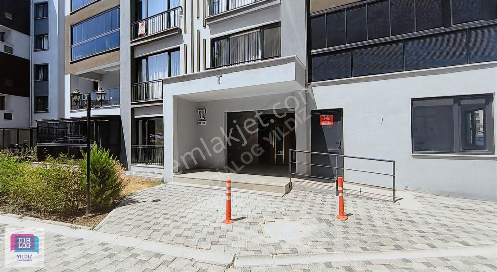 Dialog Yıldız/ Balkan Mah.nilüferium Sitesi 2+1 Kiralık Daire