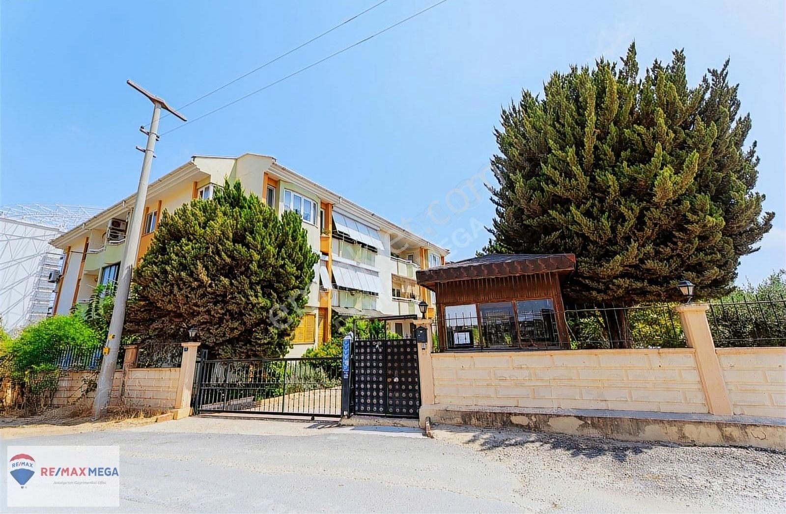 Altıntaş'ta Site İçinde Satılık Lüks 4+1 Dubleks Daire - Görsel 35