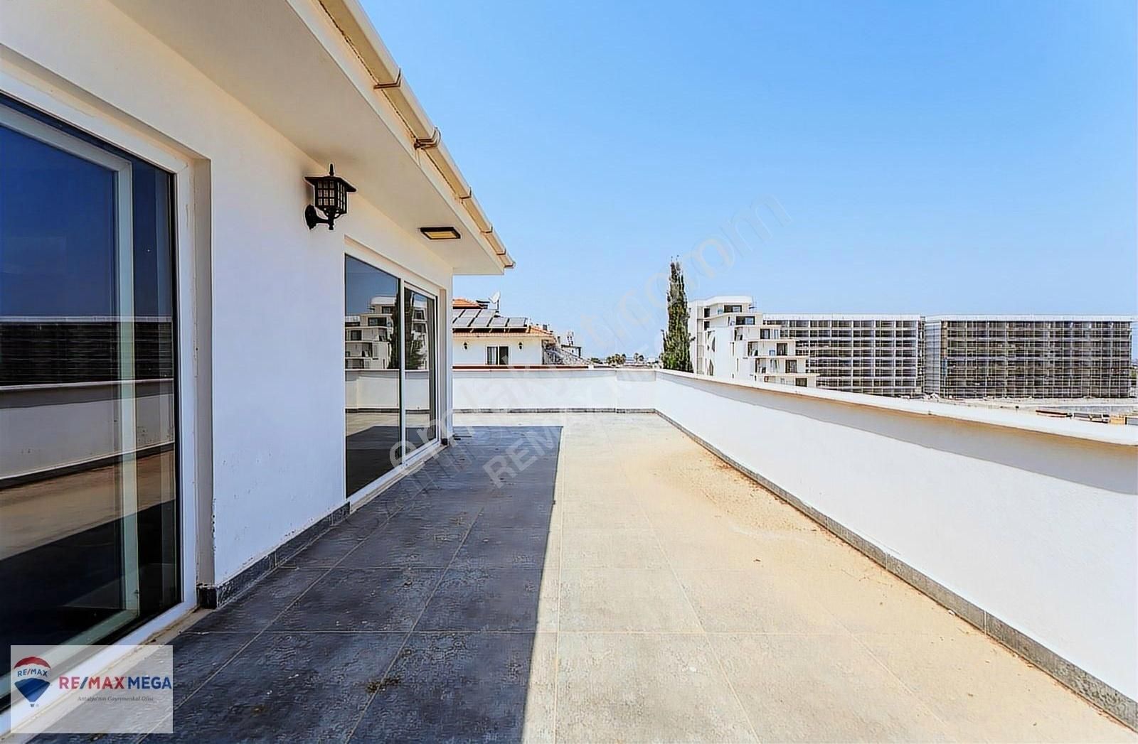 Altıntaş'ta Site İçinde Satılık Lüks 4+1 Dubleks Daire - Görsel 14