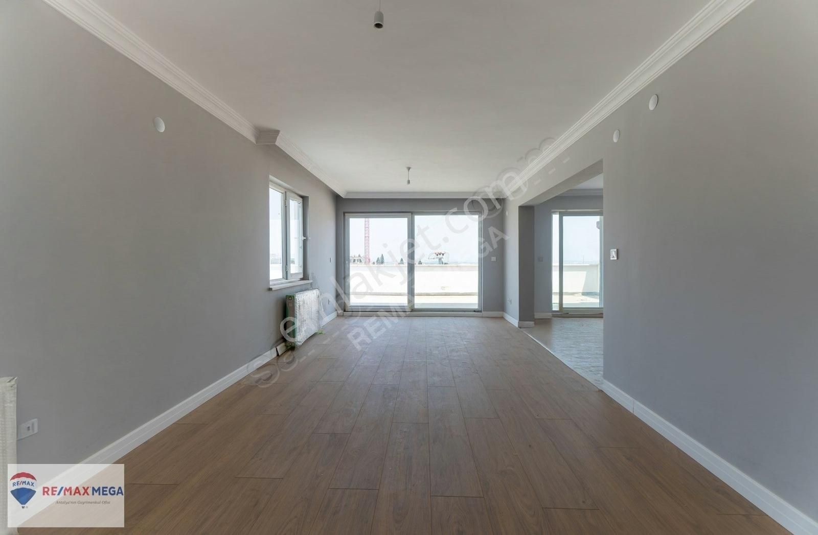 Altıntaş'ta Site İçinde Satılık Lüks 4+1 Dubleks Daire - Görsel 12