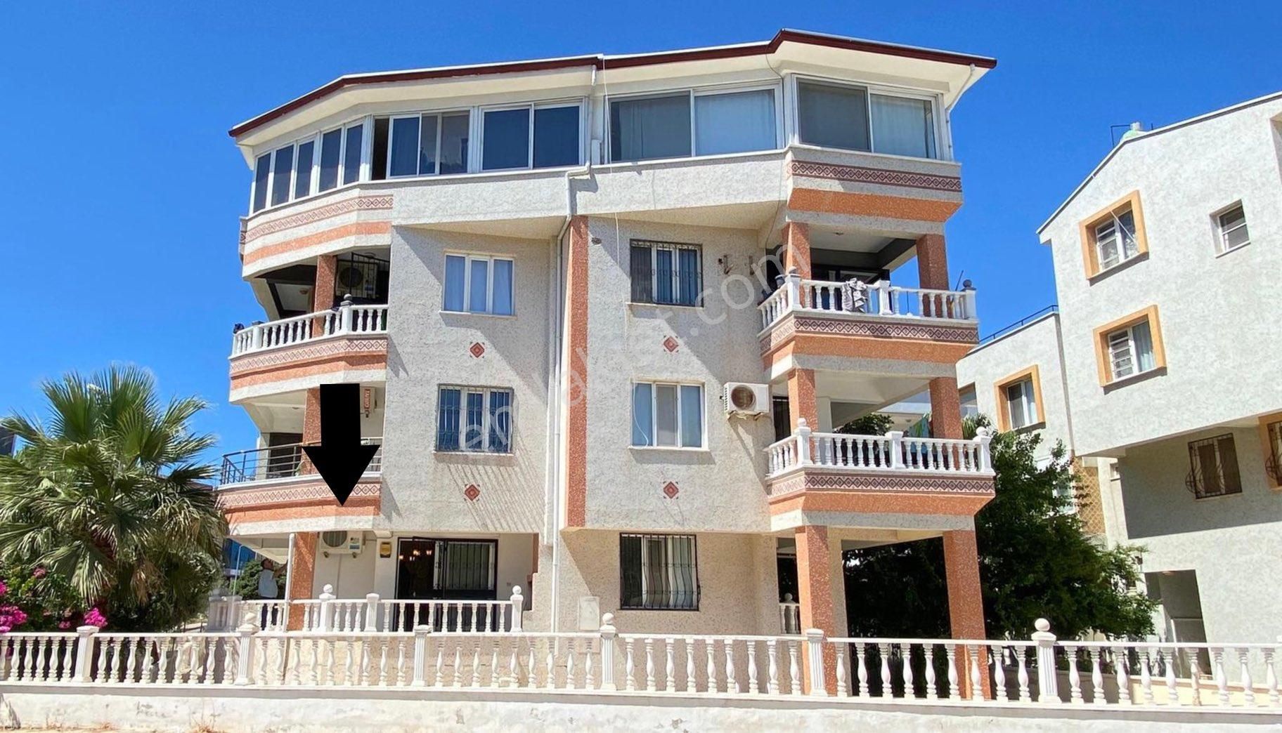Didim'de Havuzlu Binada 2+1 Ara Kat Daire