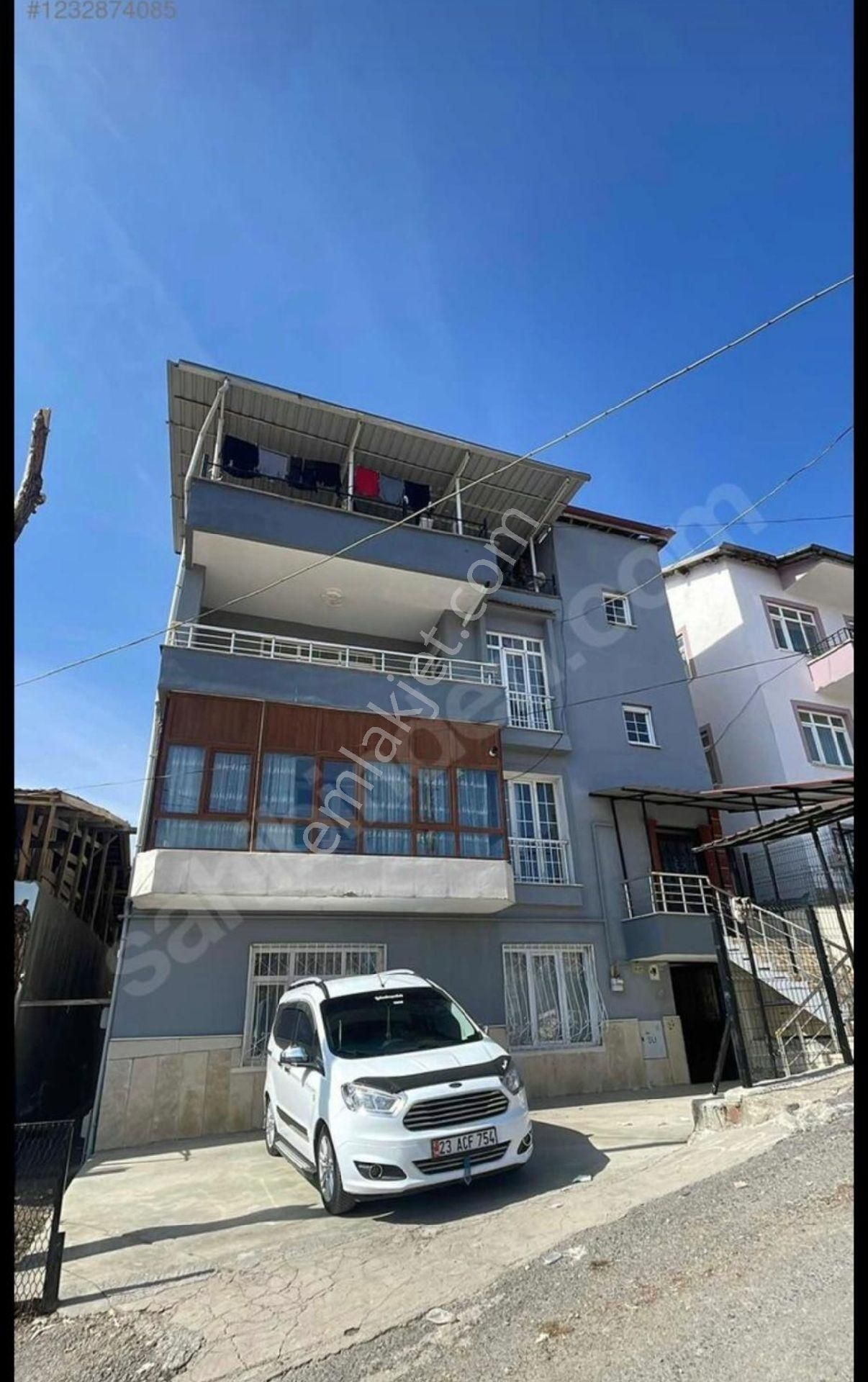 Yeşilyurt Yeşilkaynak Mahallesi'nde Satılık Komple Bina