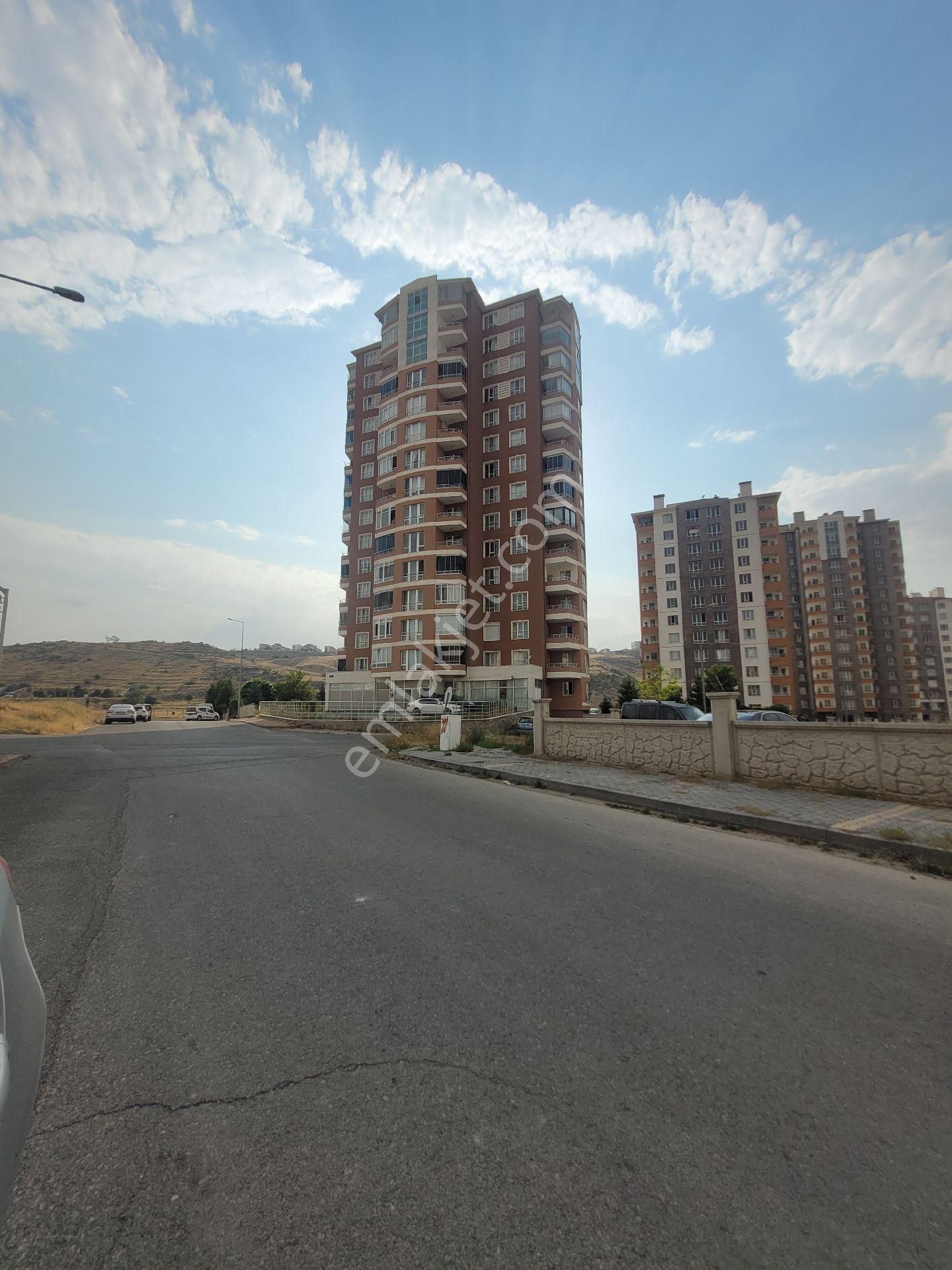 Esenyurt Mahalllesi Yörük Sitesi Satılık 3+1 Yapılı Daire