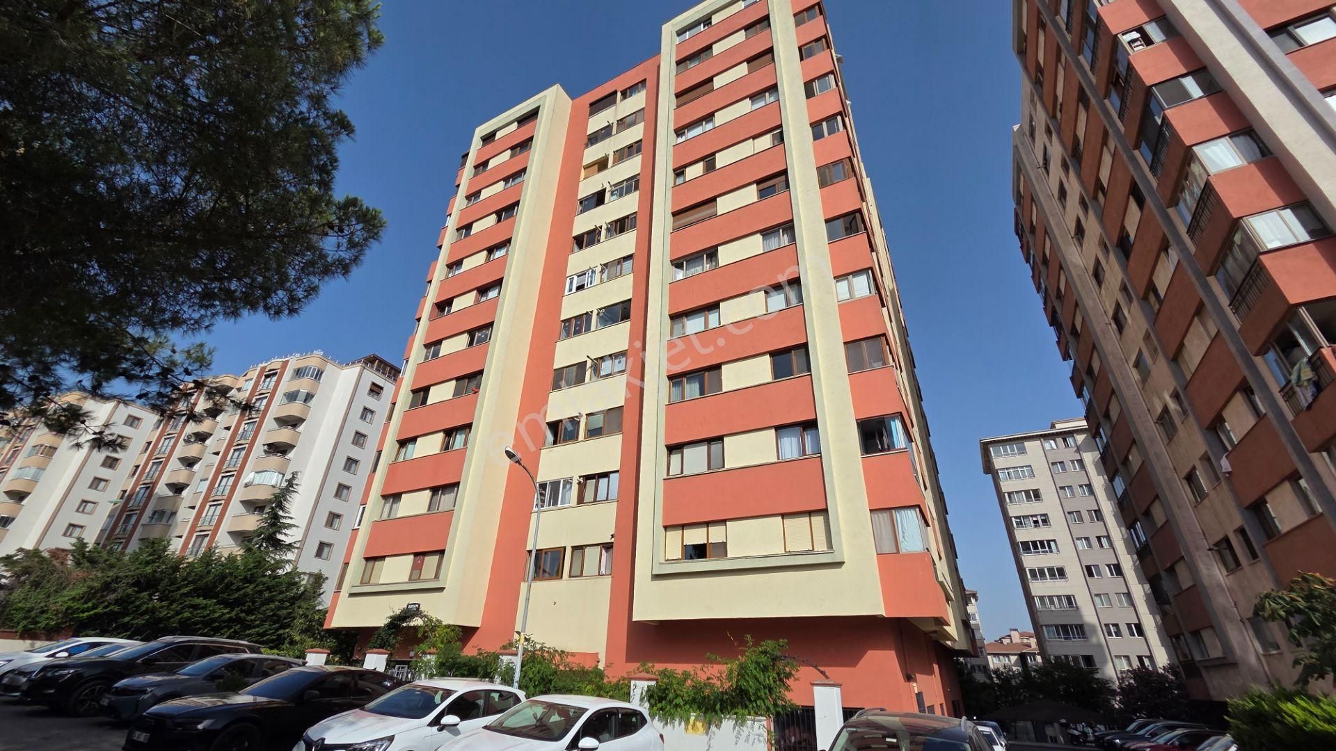 Soyak Gökyüzü Konutları, Koşuyolu & Barbaros Mh. Balkonlu 3+1