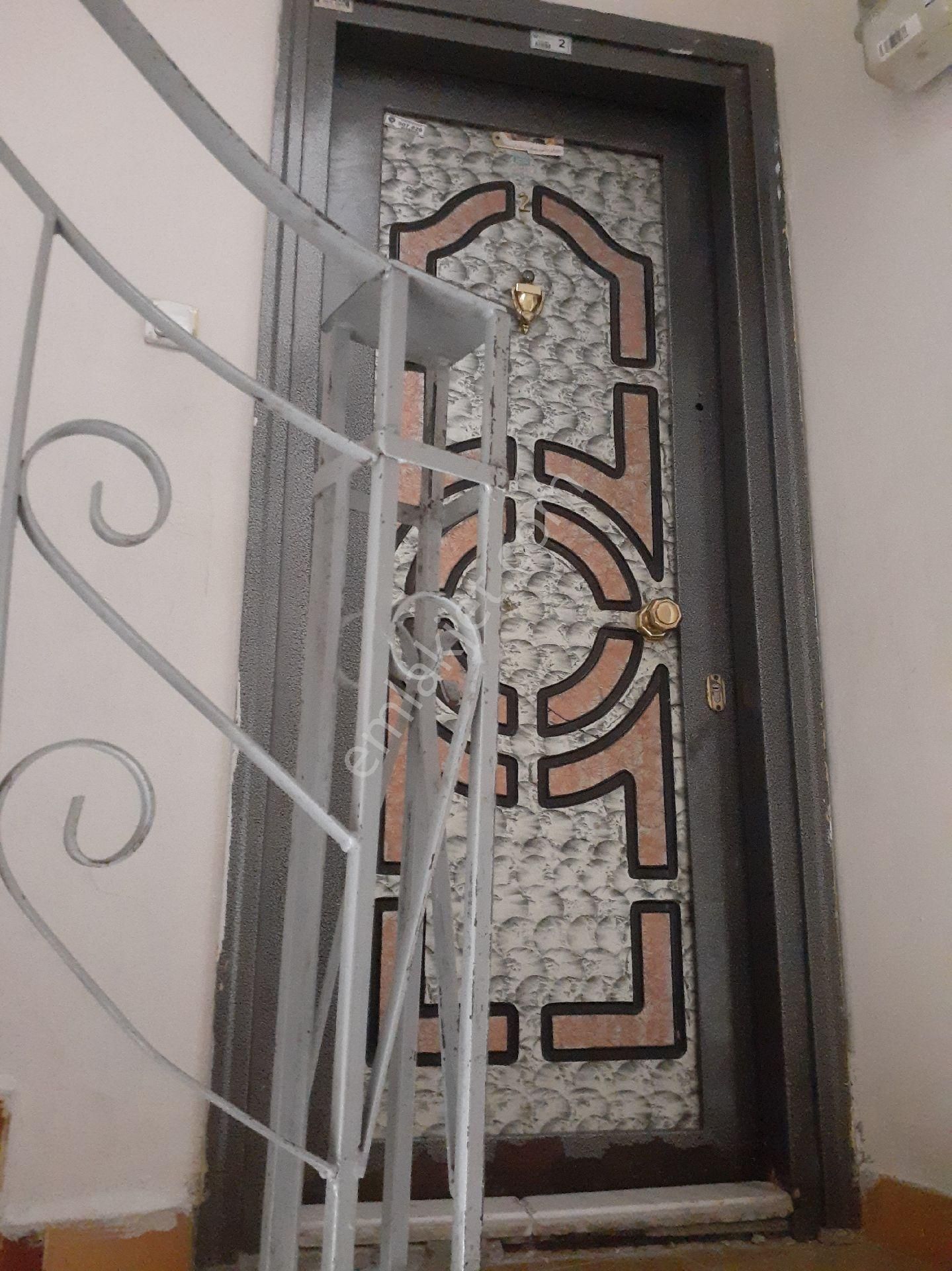 Fatih Kocamustafapaşa Sümbülefendi Buzpisti Spor Kompleksi Yanında Boş Arakat... - Görsel 3