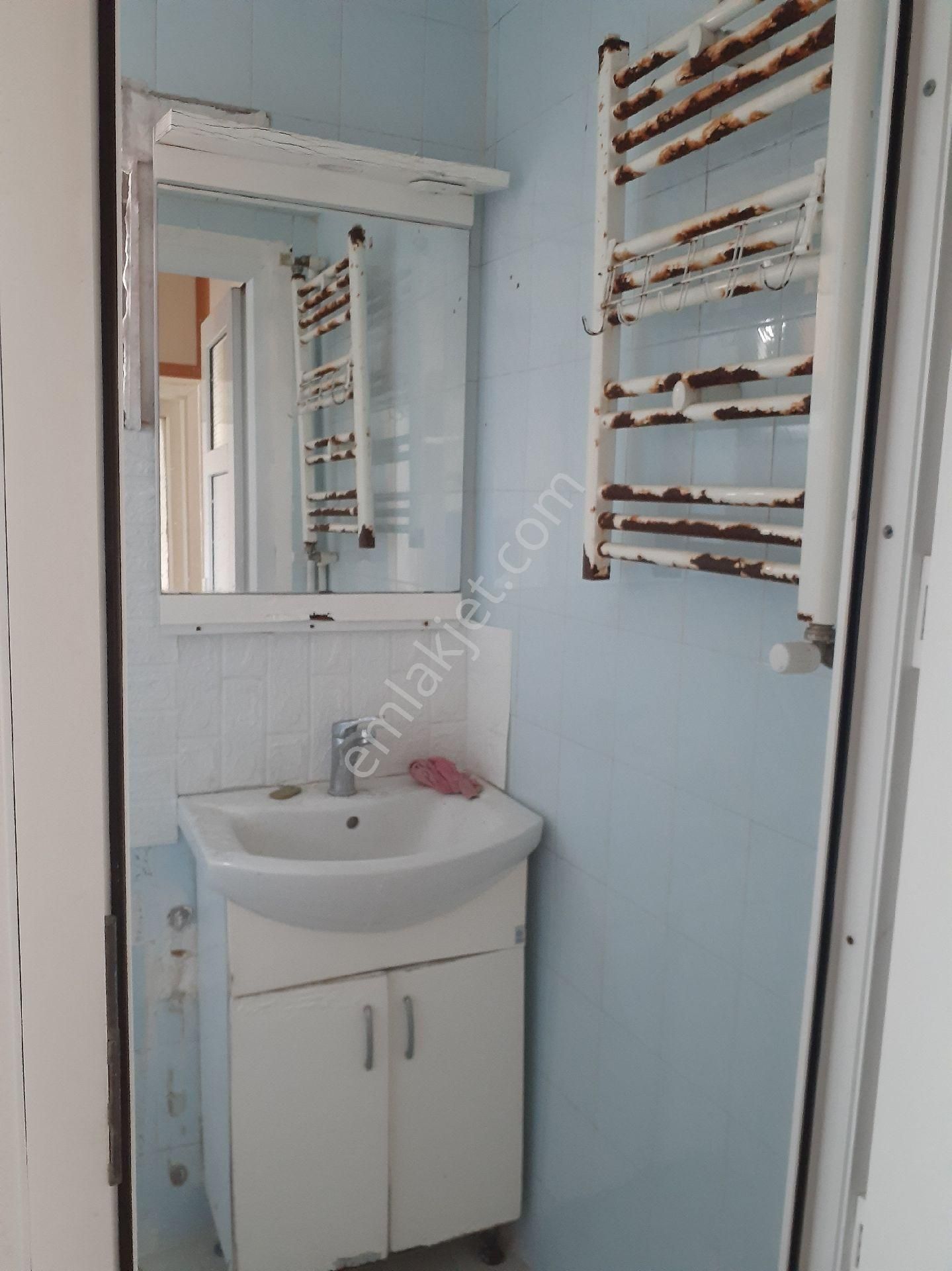 Fatih Kocamustafapaşa Sümbülefendi Buzpisti Spor Kompleksi Yanında Boş Arakat... - Görsel 22