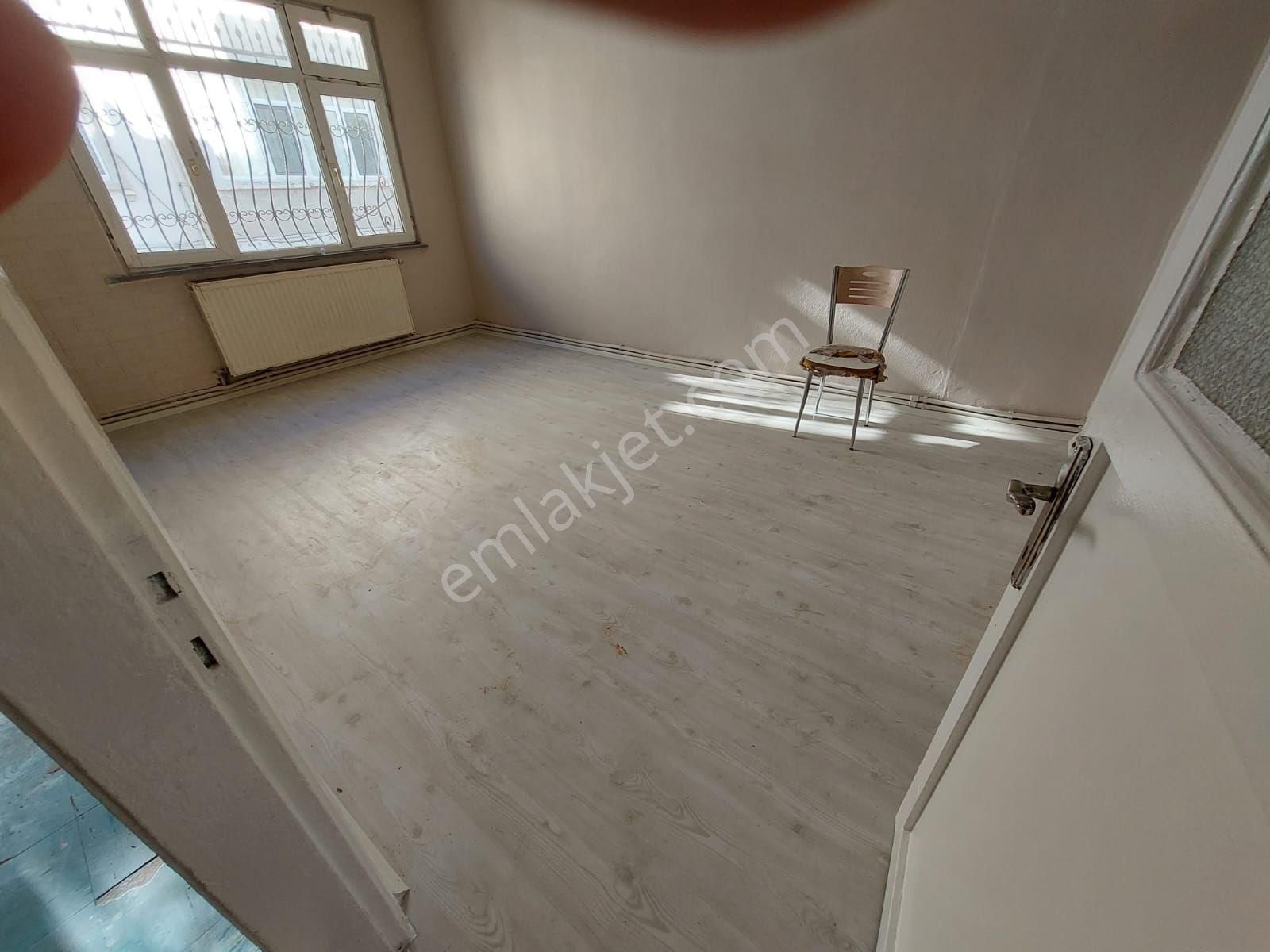 Fatih Kocamustafapaşa Sümbülefendi Buzpisti Spor Kompleksi Yanında Boş Arakat... - Görsel 14