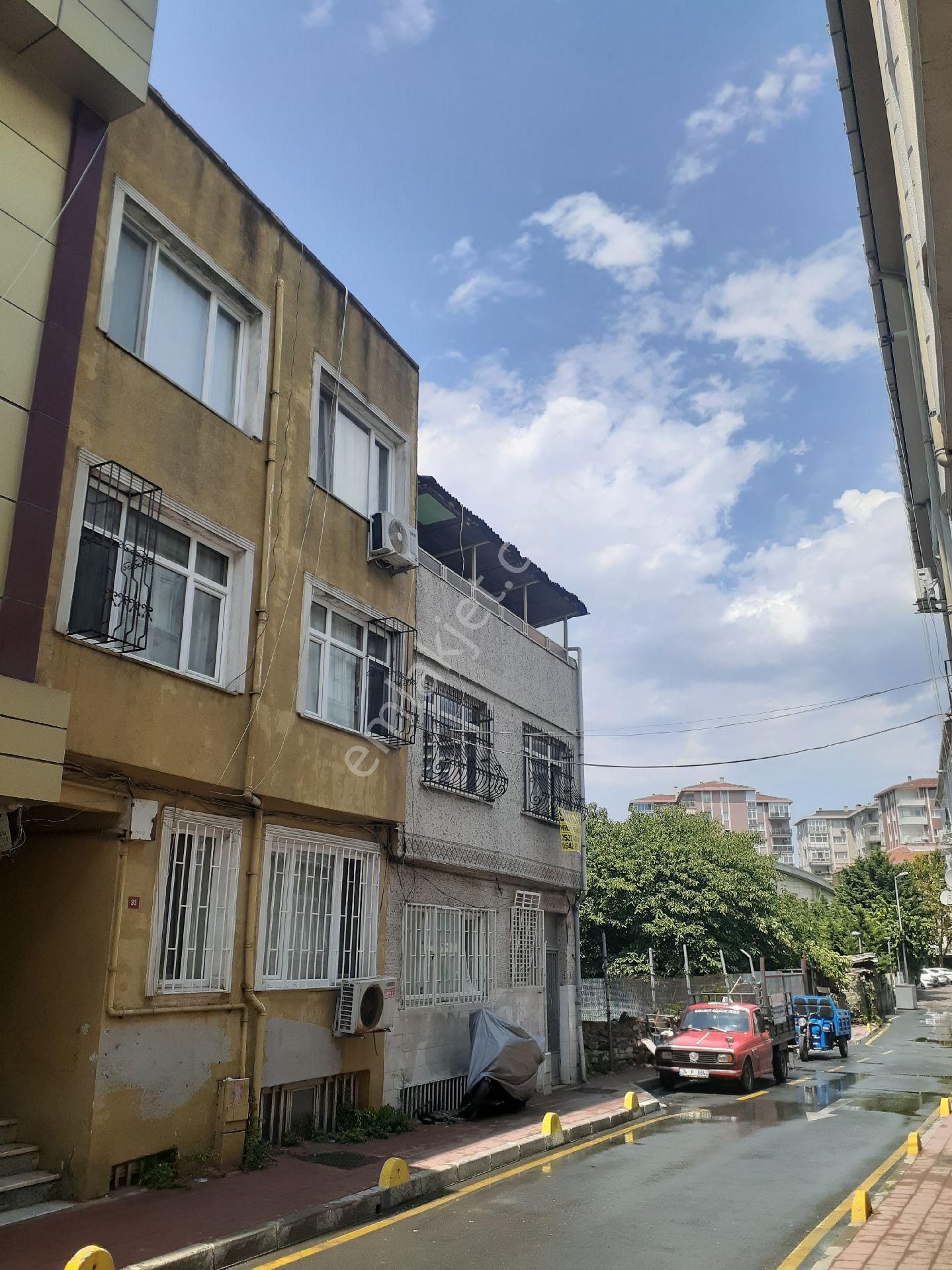 Fatih Kocamustafapaşa Sümbülefendi Buzpisti Spor Kompleksi Yanında Boş Arakat... - Görsel 13