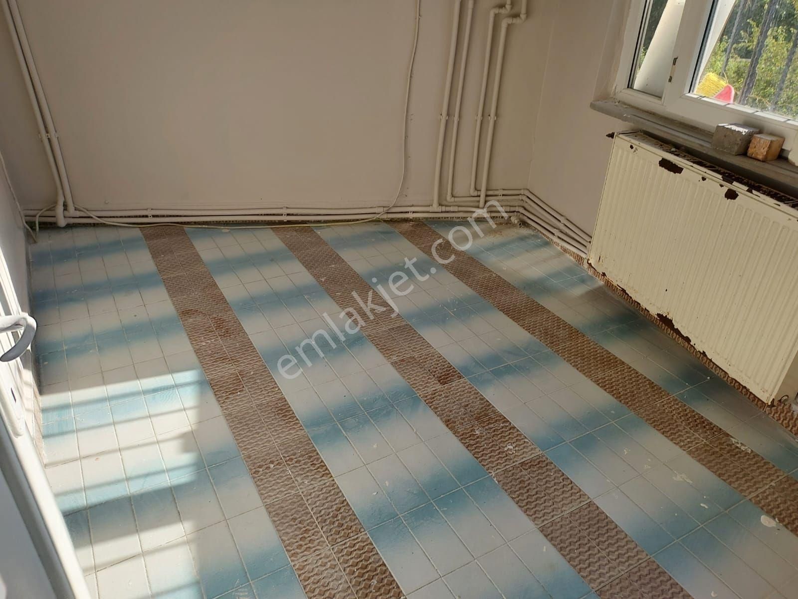 Fatih Kocamustafapaşa Sümbülefendi Buzpisti Spor Kompleksi Yanında Boş Arakat... - Görsel 19