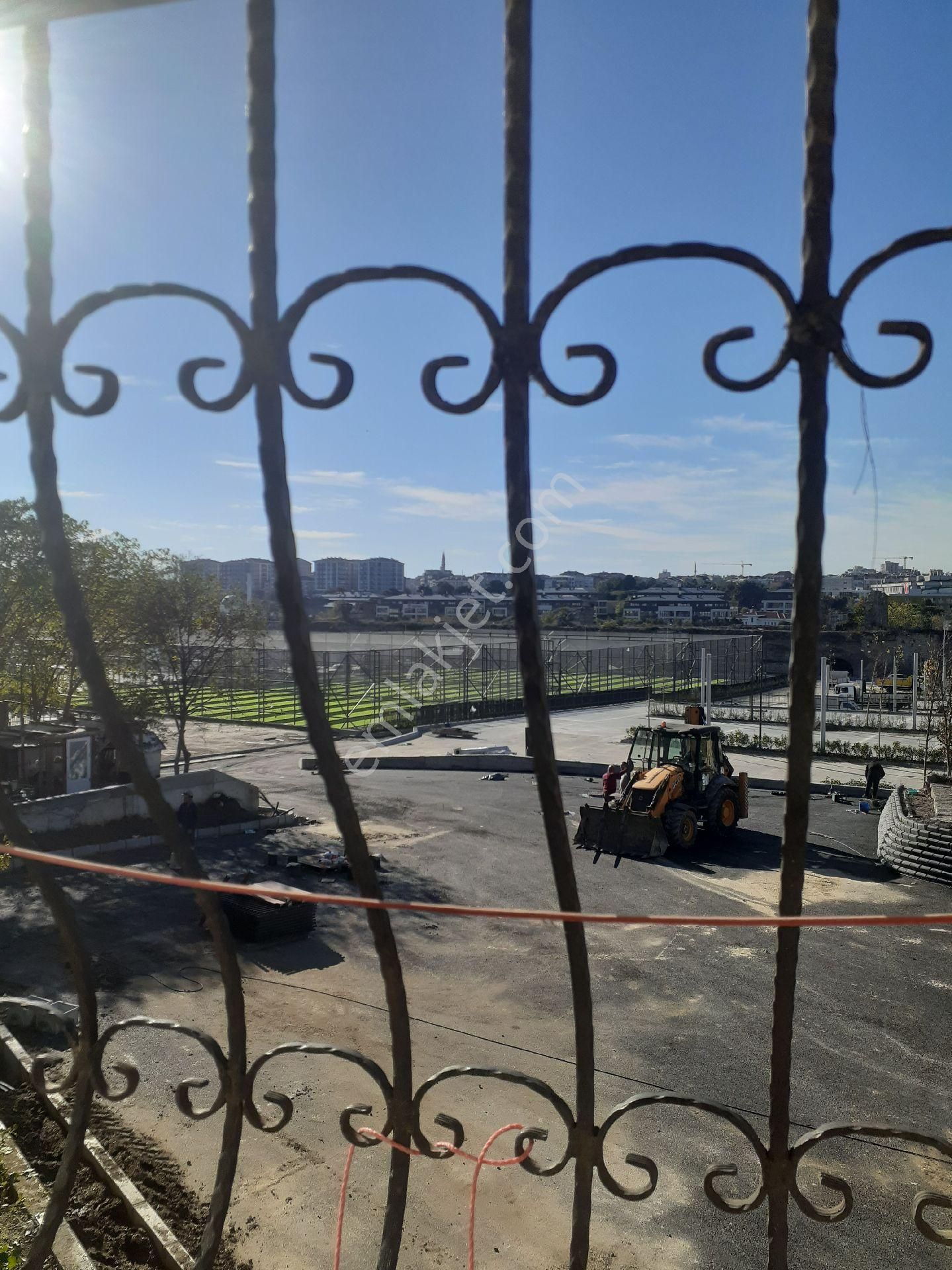 Fatih Kocamustafapaşa Sümbülefendi Buzpisti Spor Kompleksi Yanında Boş Arakat... - Görsel 24