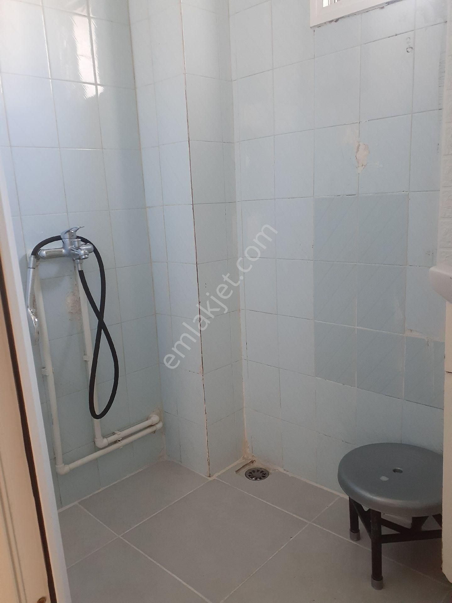 Fatih Kocamustafapaşa Sümbülefendi Buzpisti Spor Kompleksi Yanında Boş Arakat... - Görsel 9