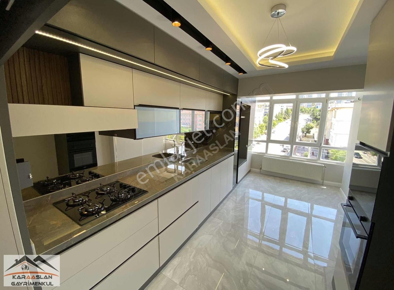 Ankara Sincan Andiçen Mah. 3+1 Full Yapılı Bulvar Üzeri Daire