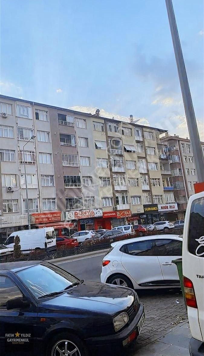Fatih Yıldız Gayrimenkulden Fuzulide Satılık 3+1 Daire