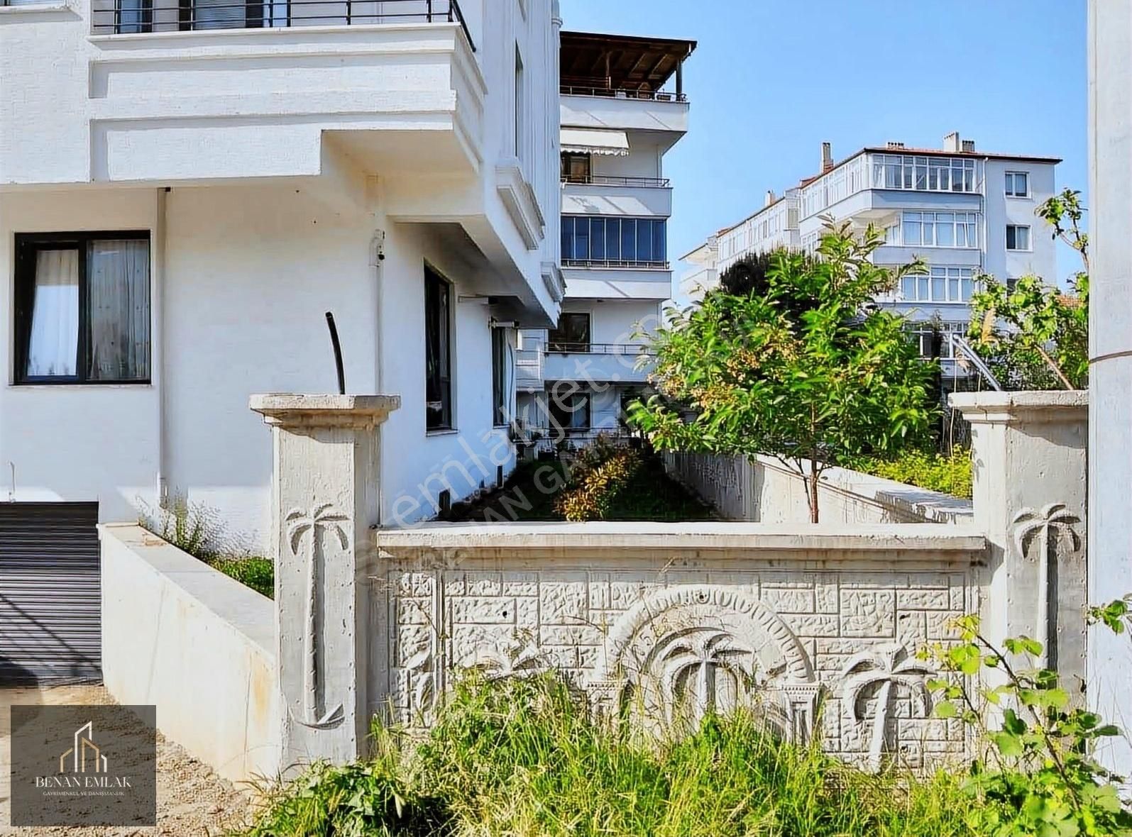 Çınarcık Karpuzderede Geniş Yeni Bina 1+1 Daire