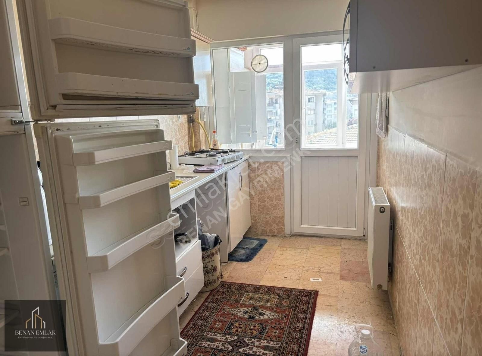 Çınarcık Merkezde Öğrenciye Kiralık 2+1 Doğalgazlı Daire