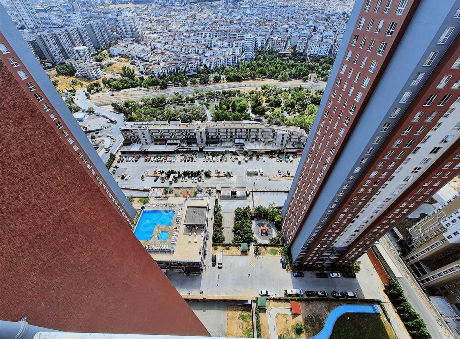 Esenyurt Akevler Mah.özyurtlar N Towers Sitesi 2+1 Boş Daire