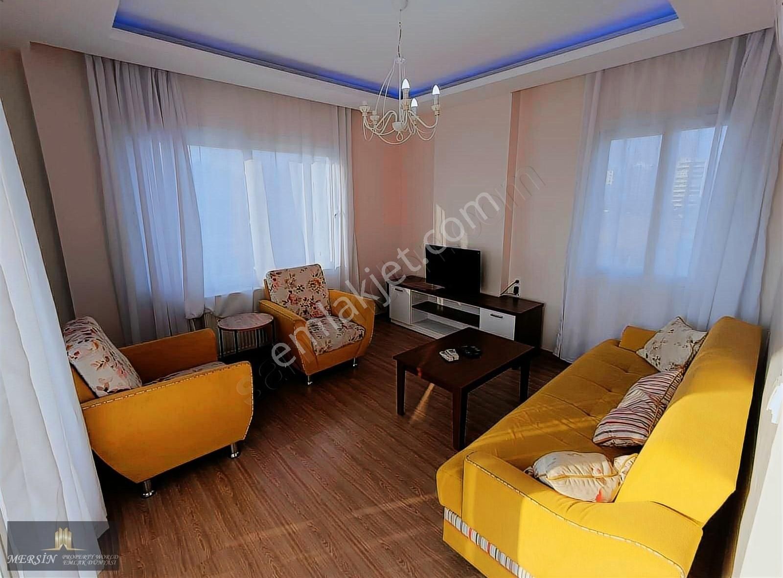 Fuat Morel'de Doğalgazlı Giyinme Odalı Havuzlu Full Eşyalı 1+1