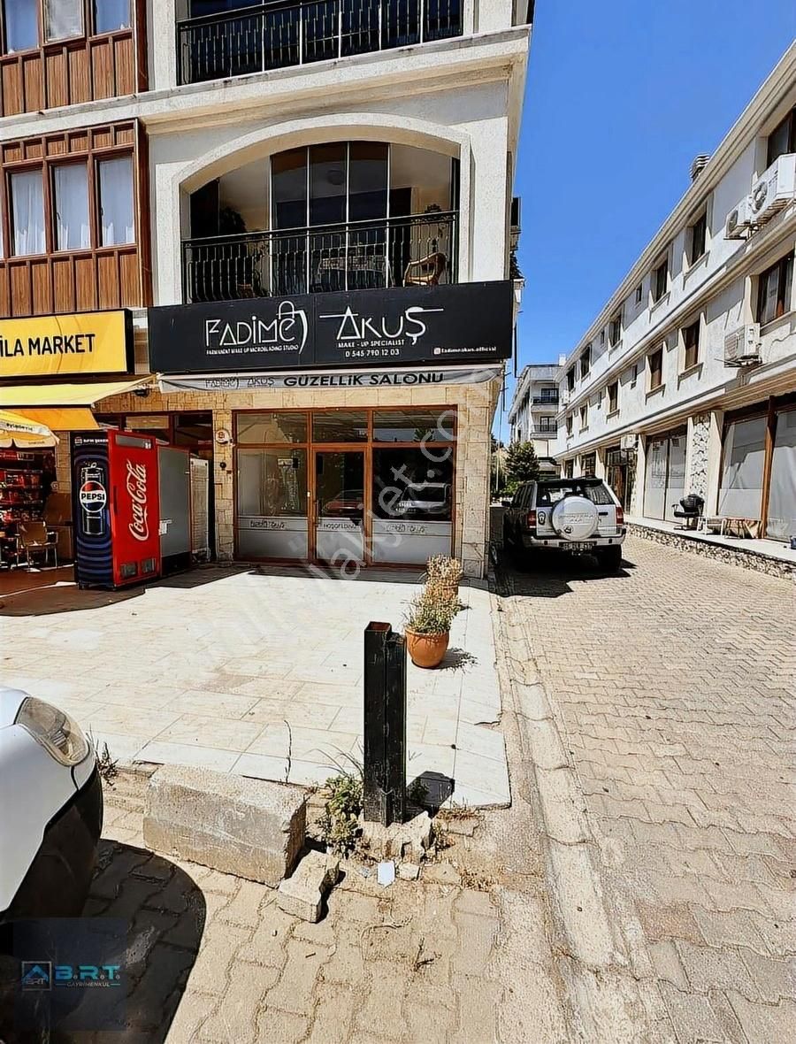 Yelki Merkezde Kiralık Köşe Dükkan
