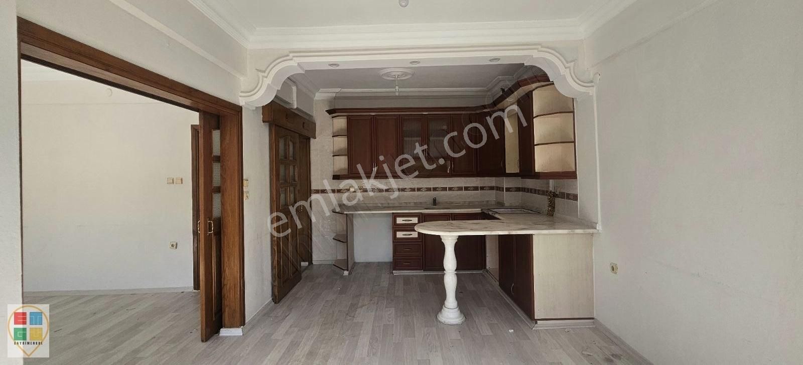 Etgü Gayrimenkulden Şehir Merkezi Mağazalarbaşında Kiralık Daire