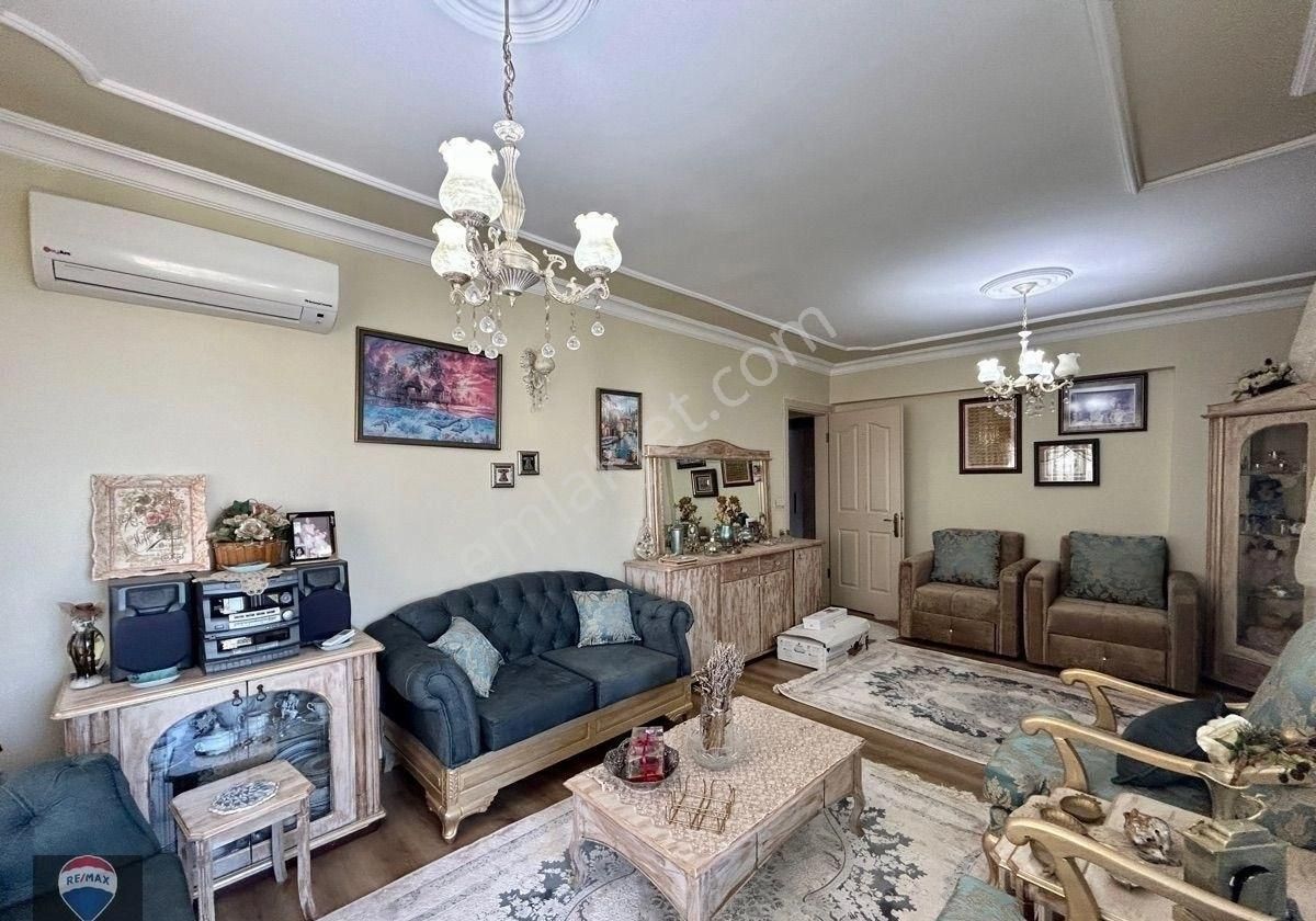 Kuşadası Ege Mahallesinde Satılık 3+1 Daire - Görsel 4