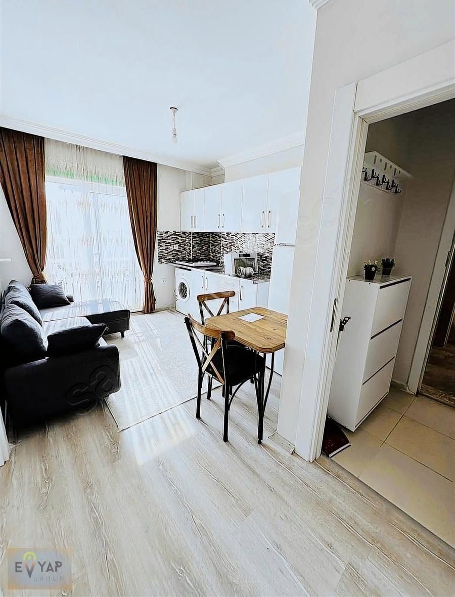 Kültürde Üniversitenin Dibinde Ara Katta Yeni Eşyalı 1+1 Kiralık