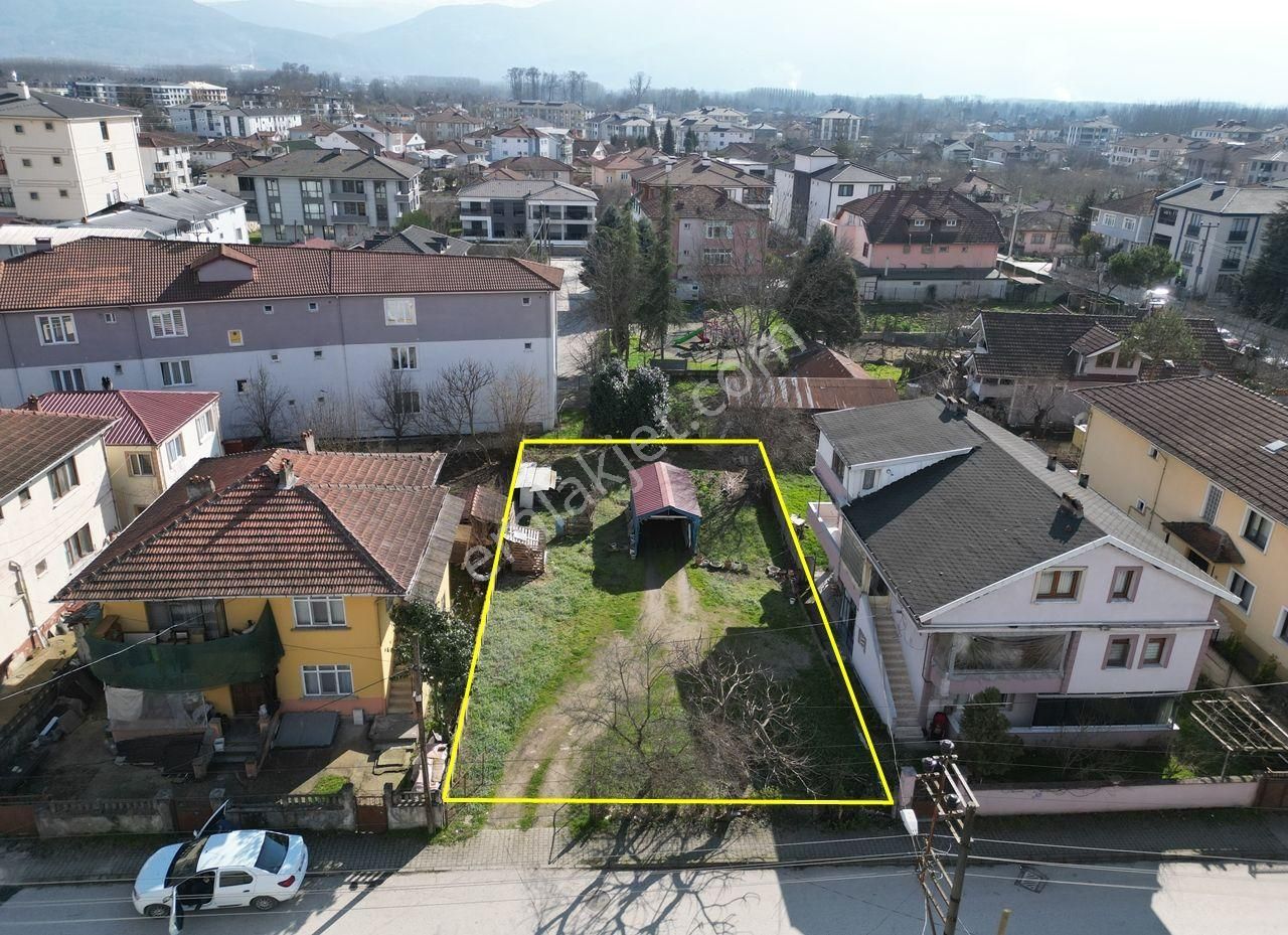 Azmimilli Mahallesi'nde 455 M2 Satılık Arsa