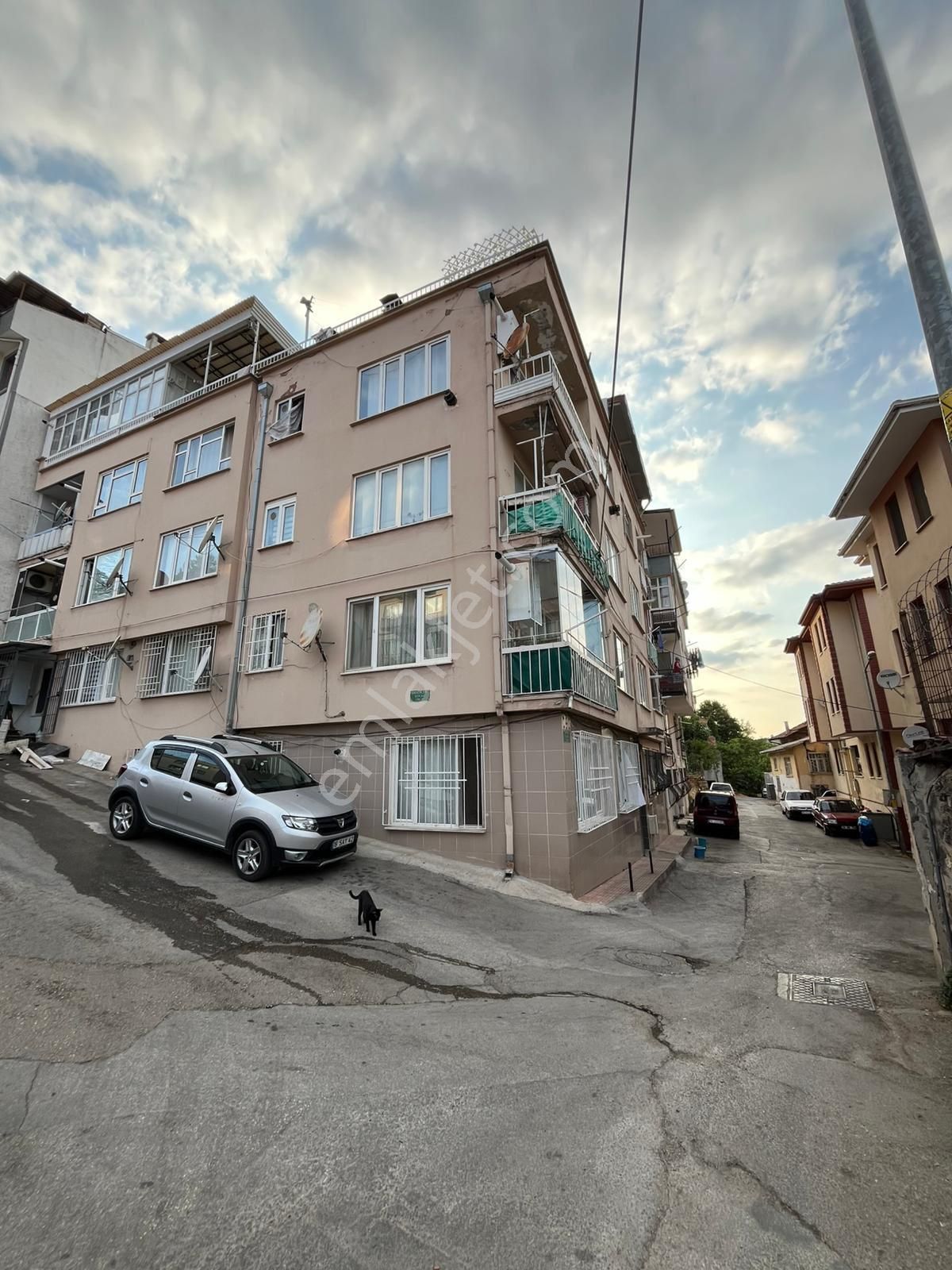 Hamzabeyde 2+1 Kat Mülkiyetli Emsal Altı Satılık Daire